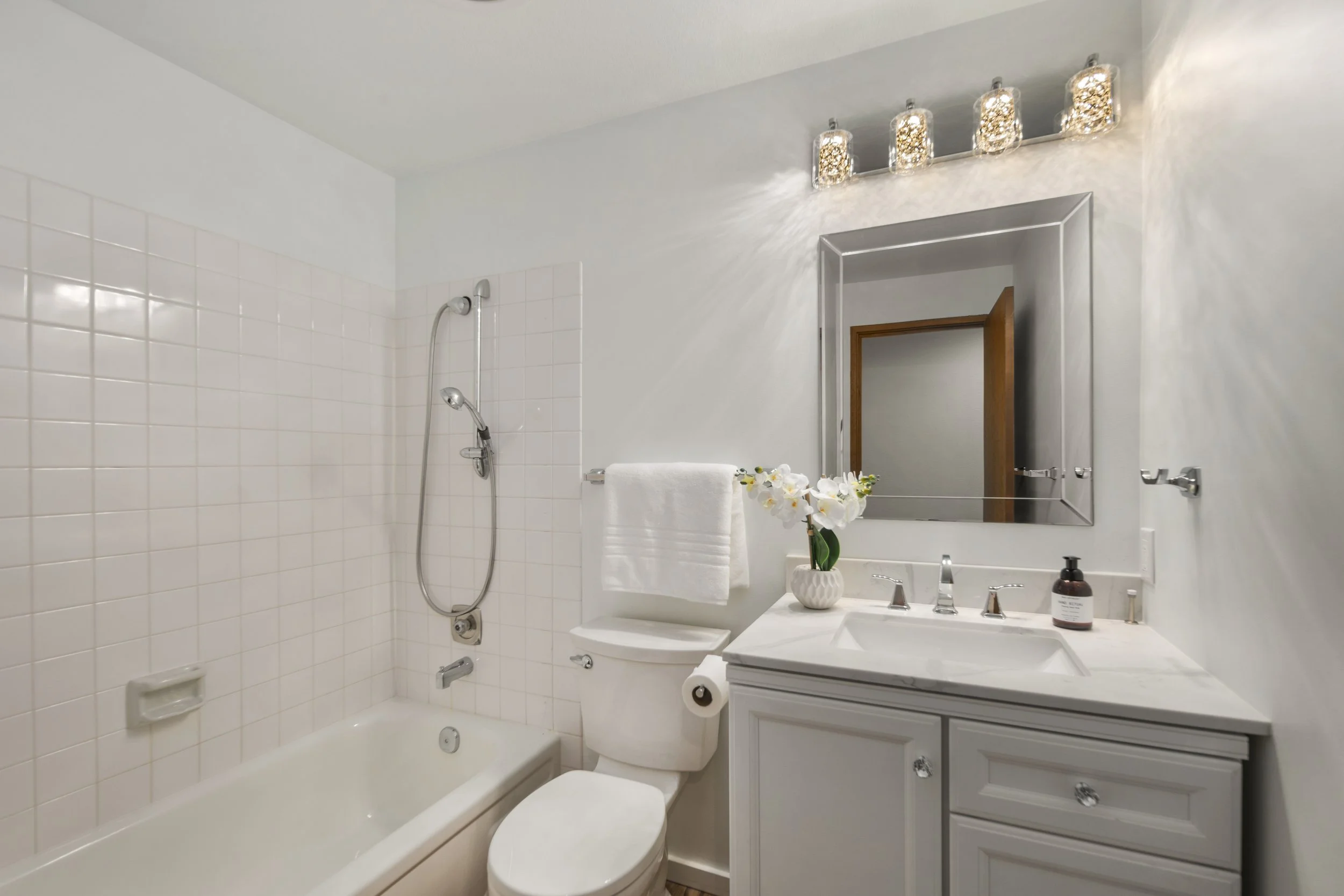 townhomes for sale in bellevue.jpg