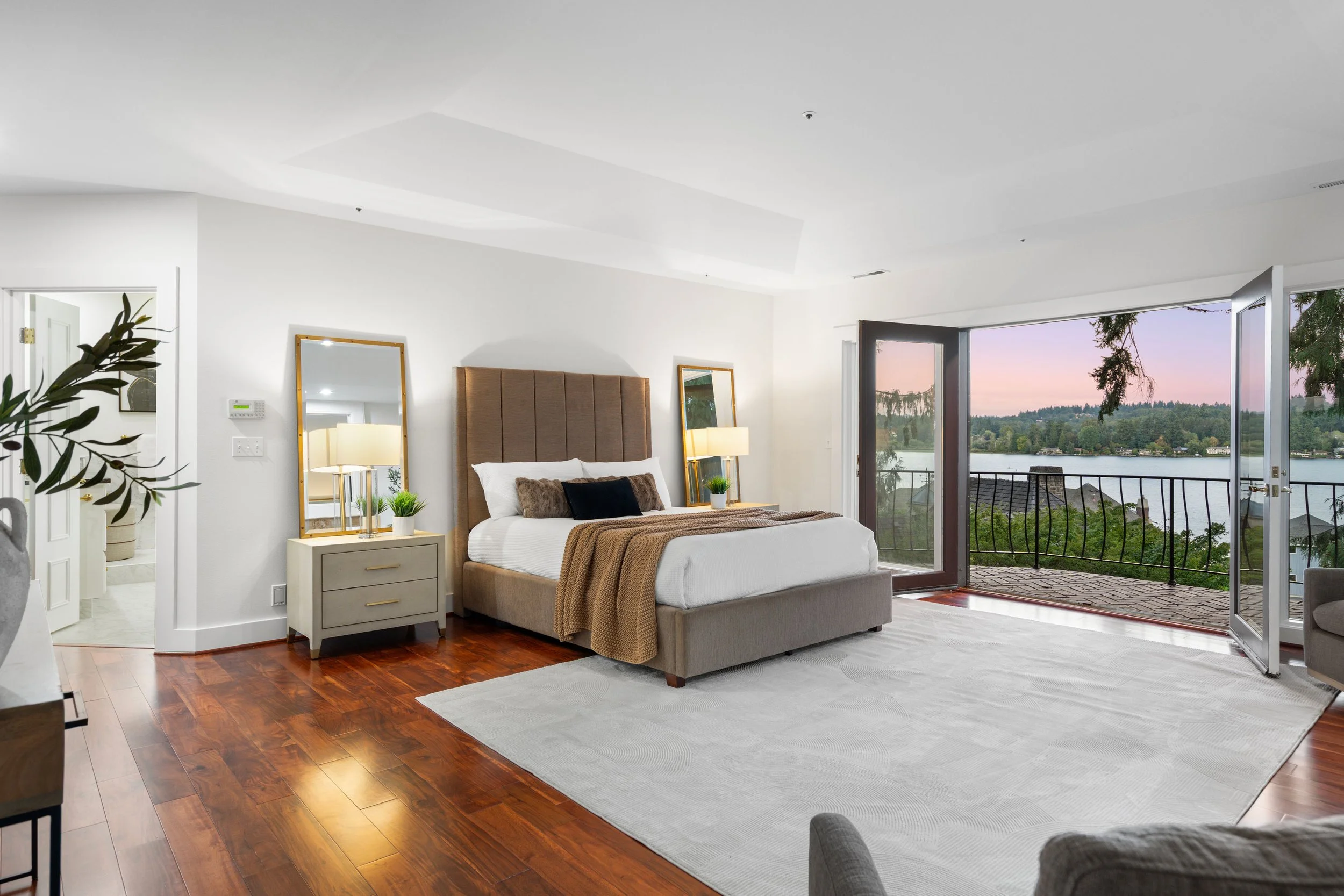 Kirkland WA Homes with a View.jpg