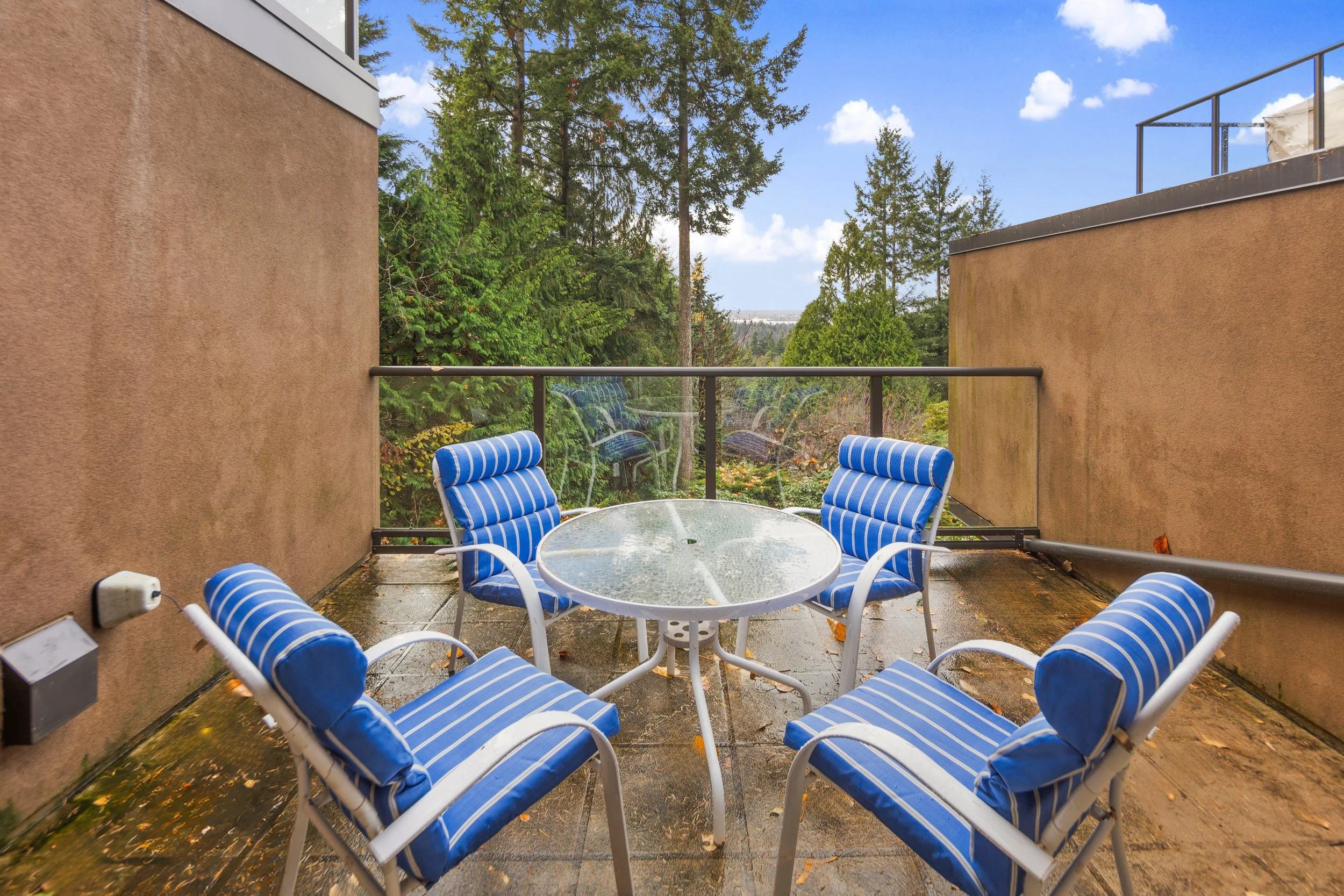 Condos for sale in Kirkland.jpg