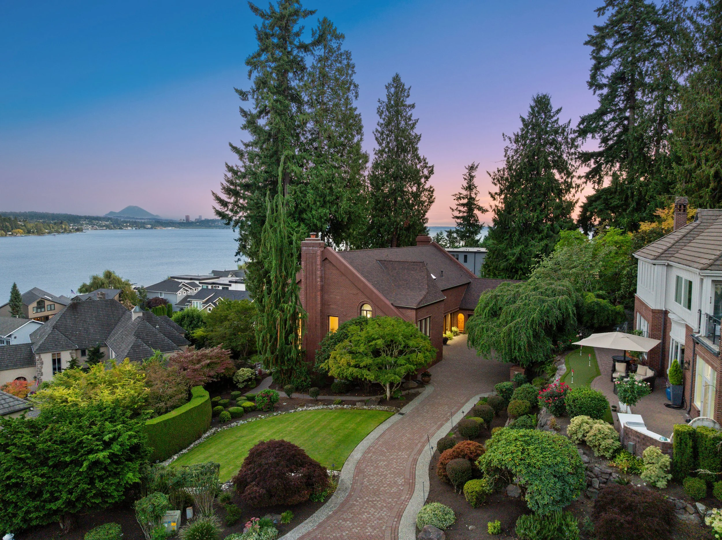 Luxury-Kirkland-Home-Views.jpg