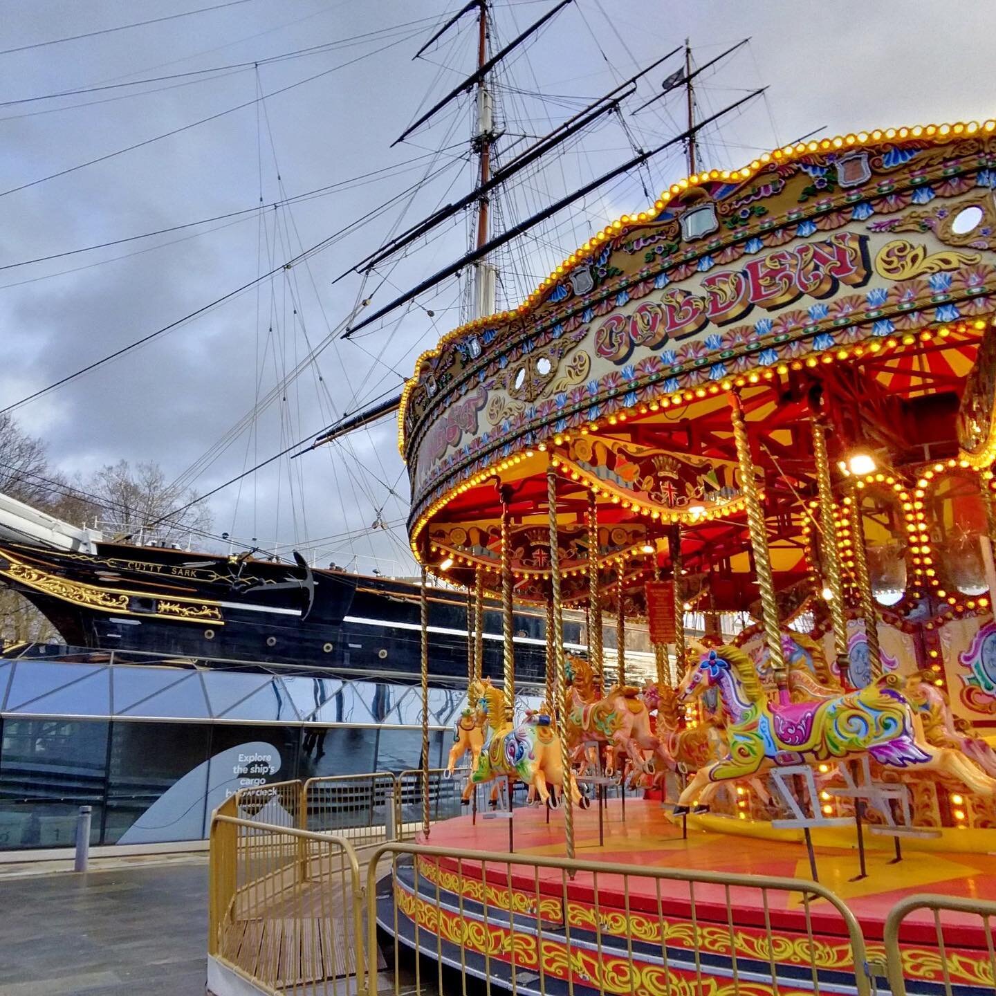 🎠 #greenwich #oldroyalnavalcollege #cuttysark