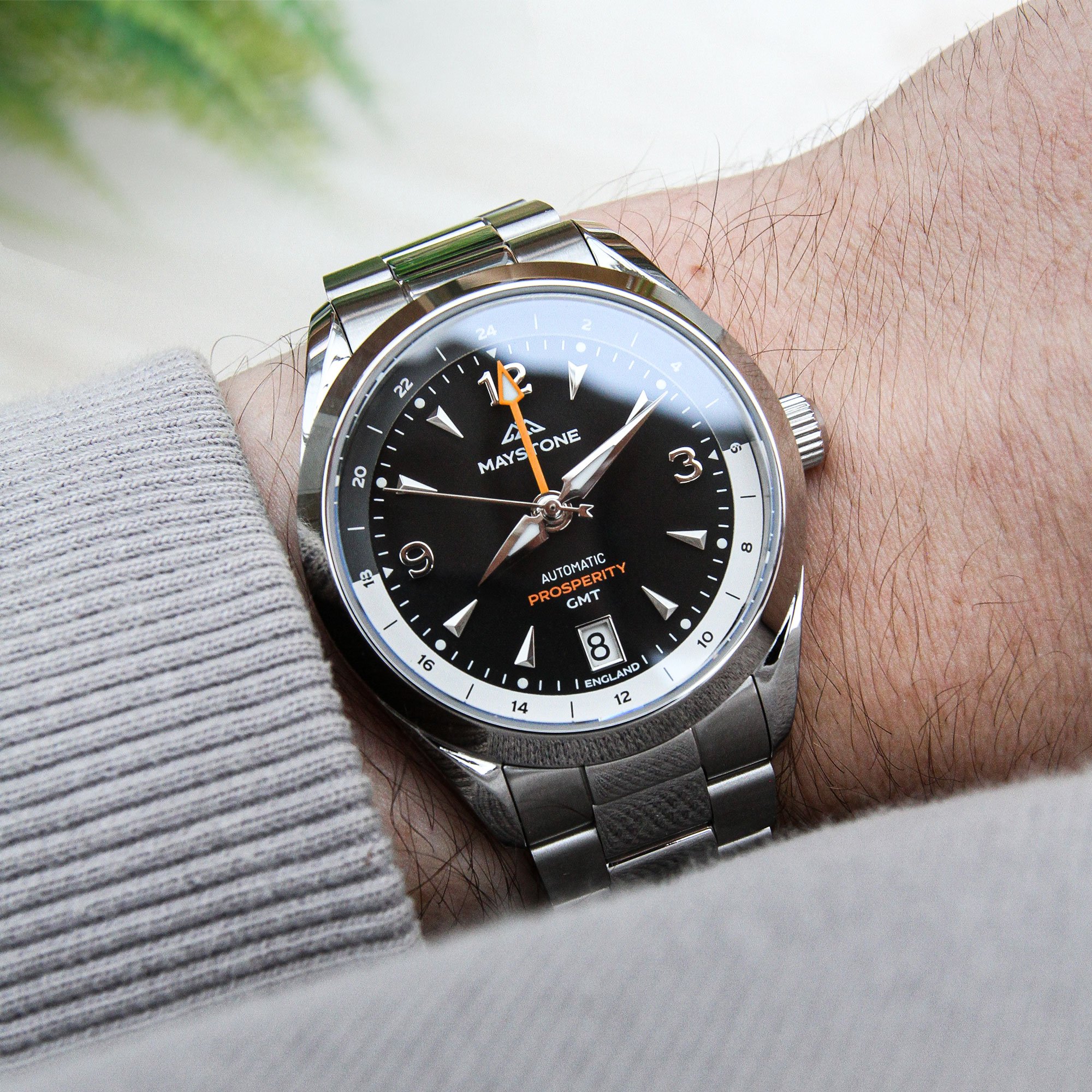 09-10-24-onwrist.jpg