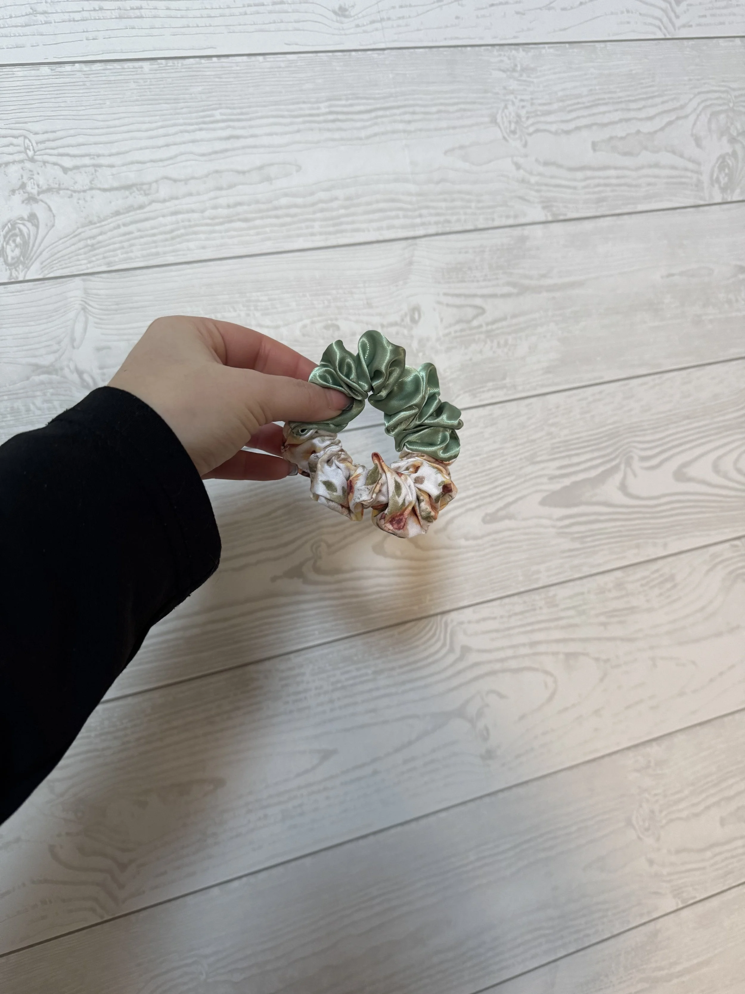 Sunflower green scrunchie