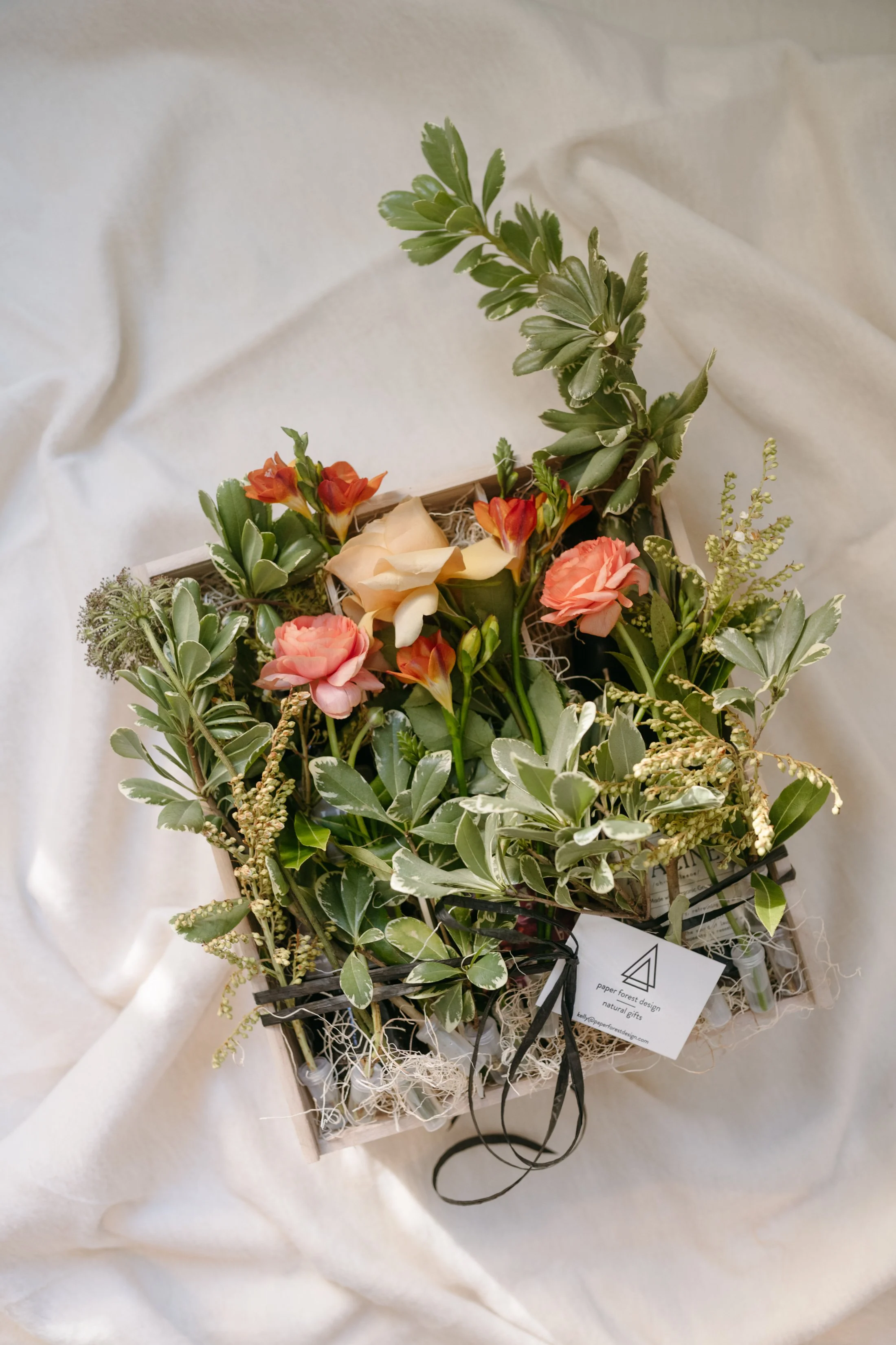 natural wine + floral gift  //  local delivery only