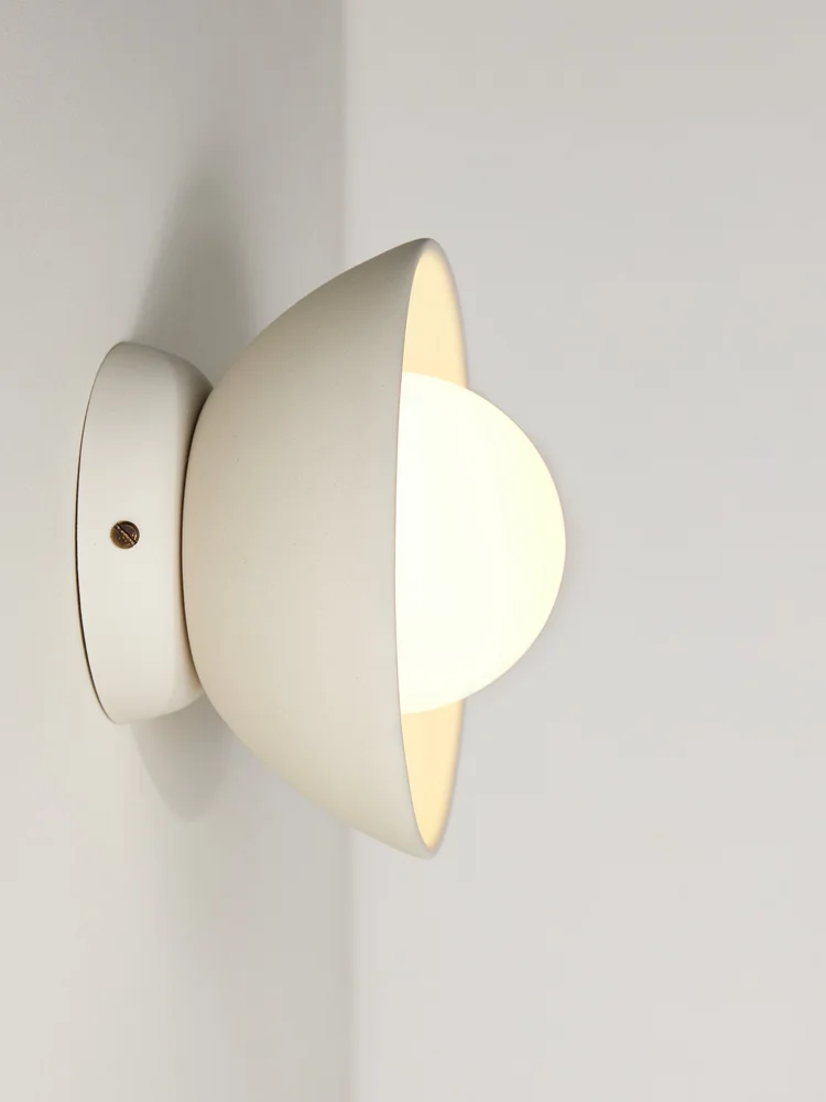 Crescent wall sconce — STUDIO ENTI
