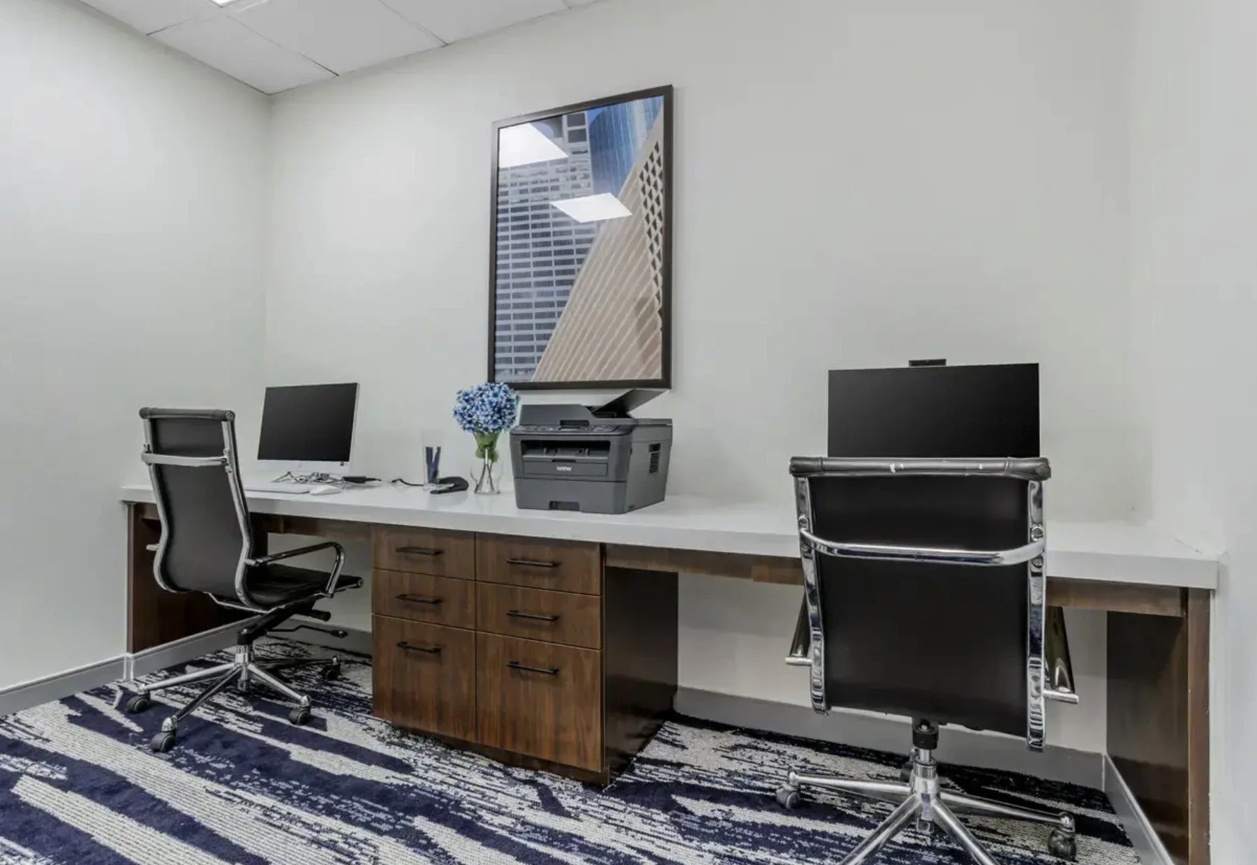 OFFICE-1.jpg