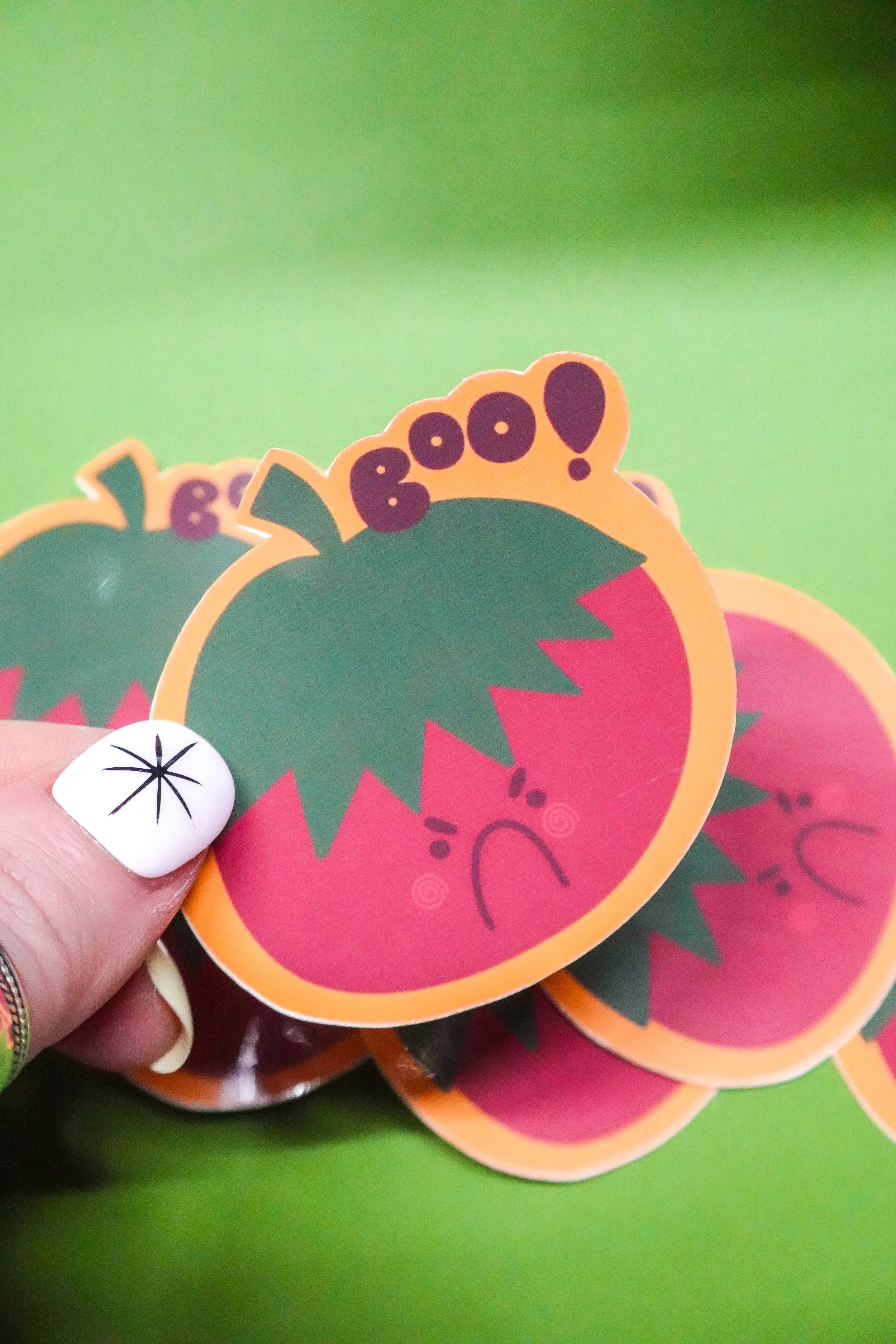 Boo Tomato Productpic1.JPG