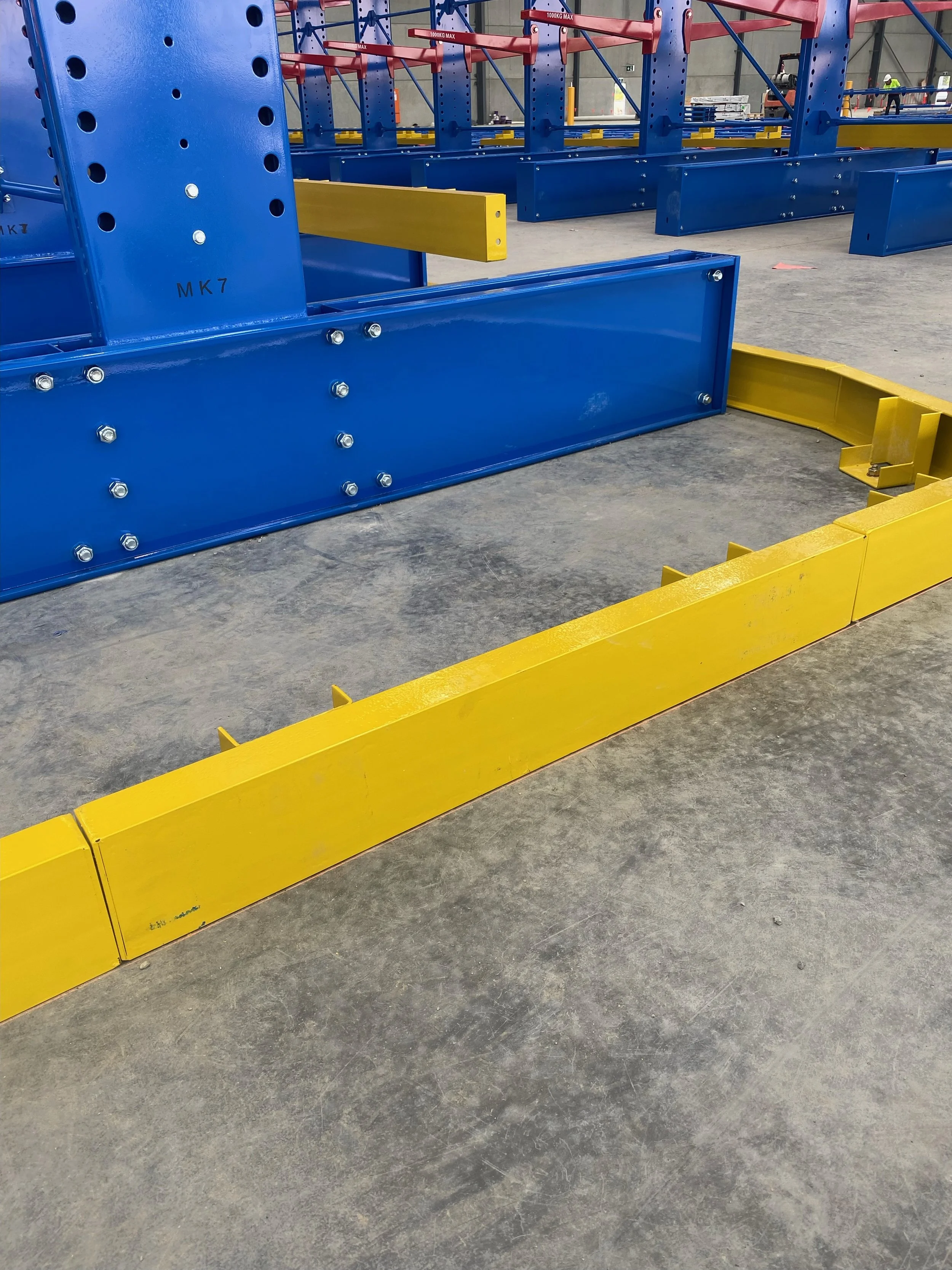 Cantilever pallet racking Gold Coast