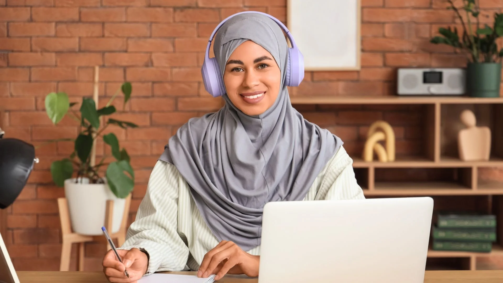 Professional learning Arabic online for work and business in the Arab region