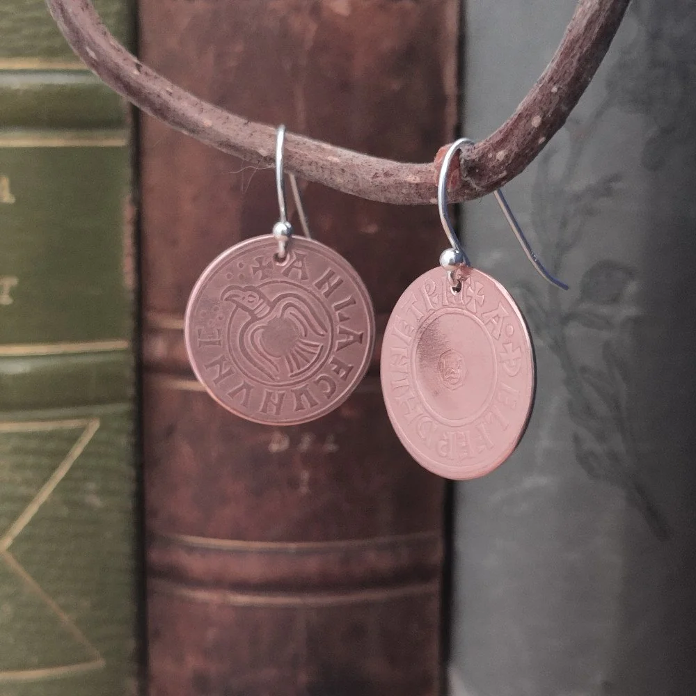 Örhängen av kopparmynt