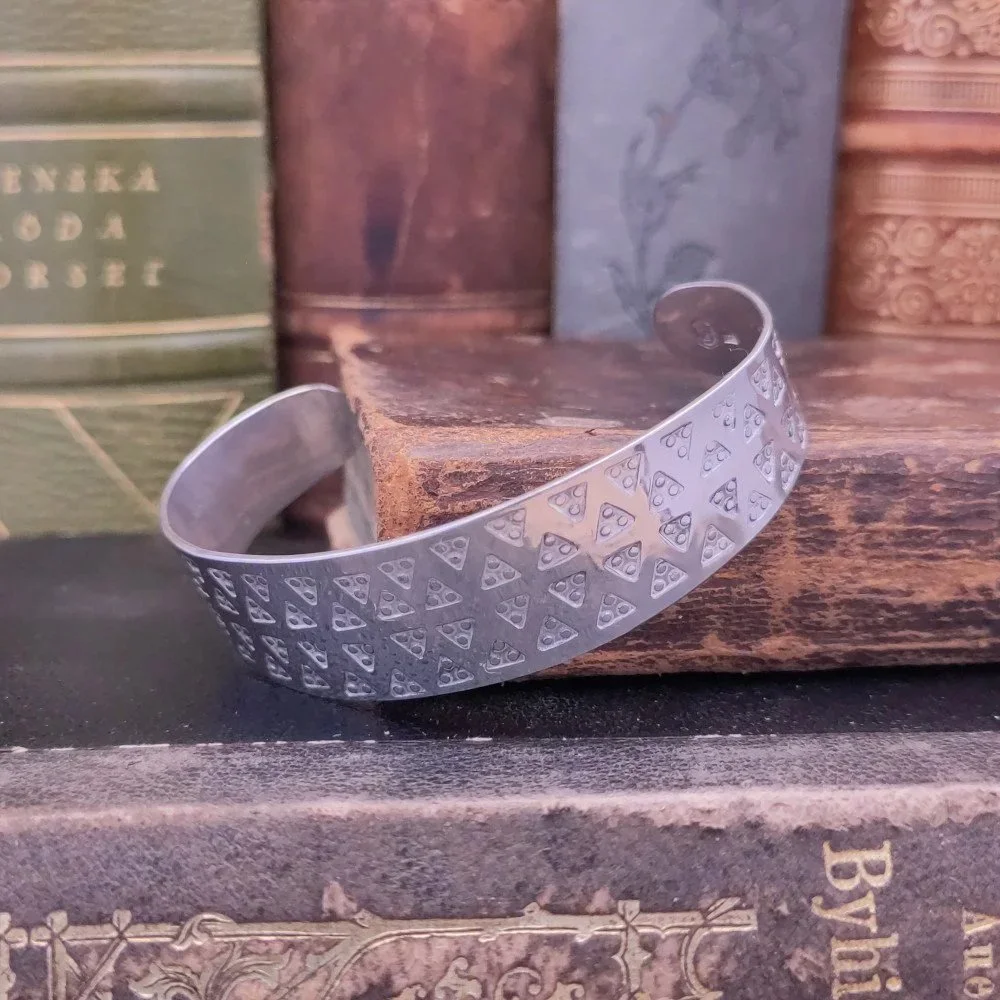 St%C3%A4mplat+armband%2C+utan+mittrand.jpg (Copy)