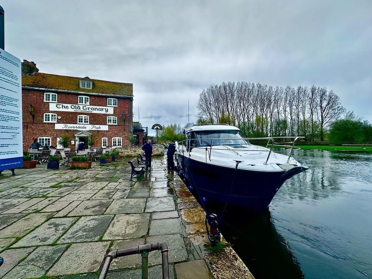 Lovely trip from @lymingtonharbourcommissioners to The Granary at @visitwareham with friends yesterday. &lsquo;Yes&rsquo; it was a but bumpy but, it&rsquo;s not where you go, it&rsquo;s who you&rsquo;re with 😎❤️🙏