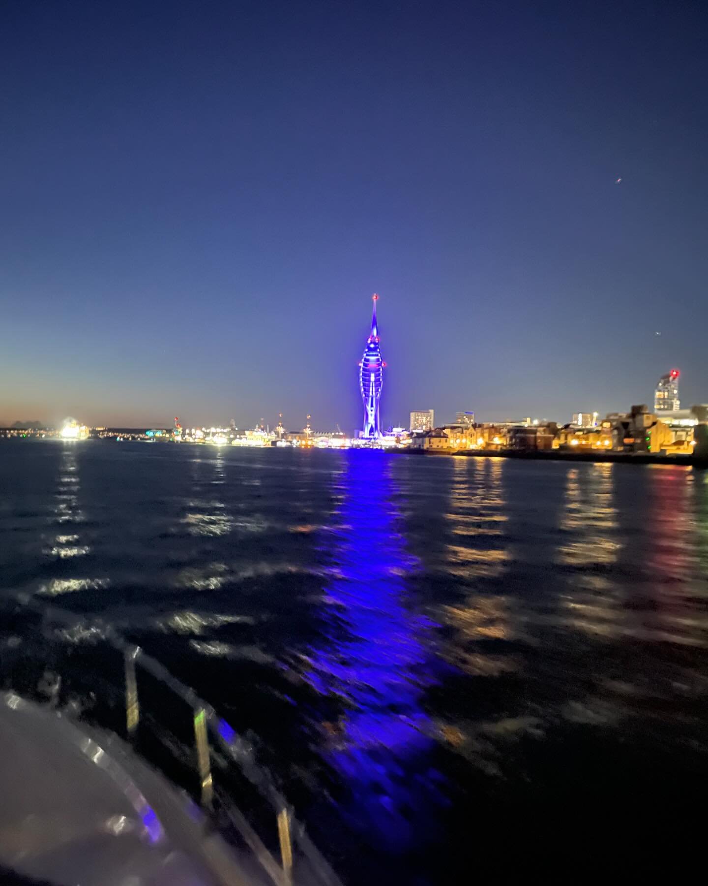 My camera is doing some funky stuff on the way back into Portsmouth Harbour tonight @portsmouth.chi.marine.training 🛥️ #portsmouth #gunwharfquays #gunwharf #spinnakertower #boatlife
