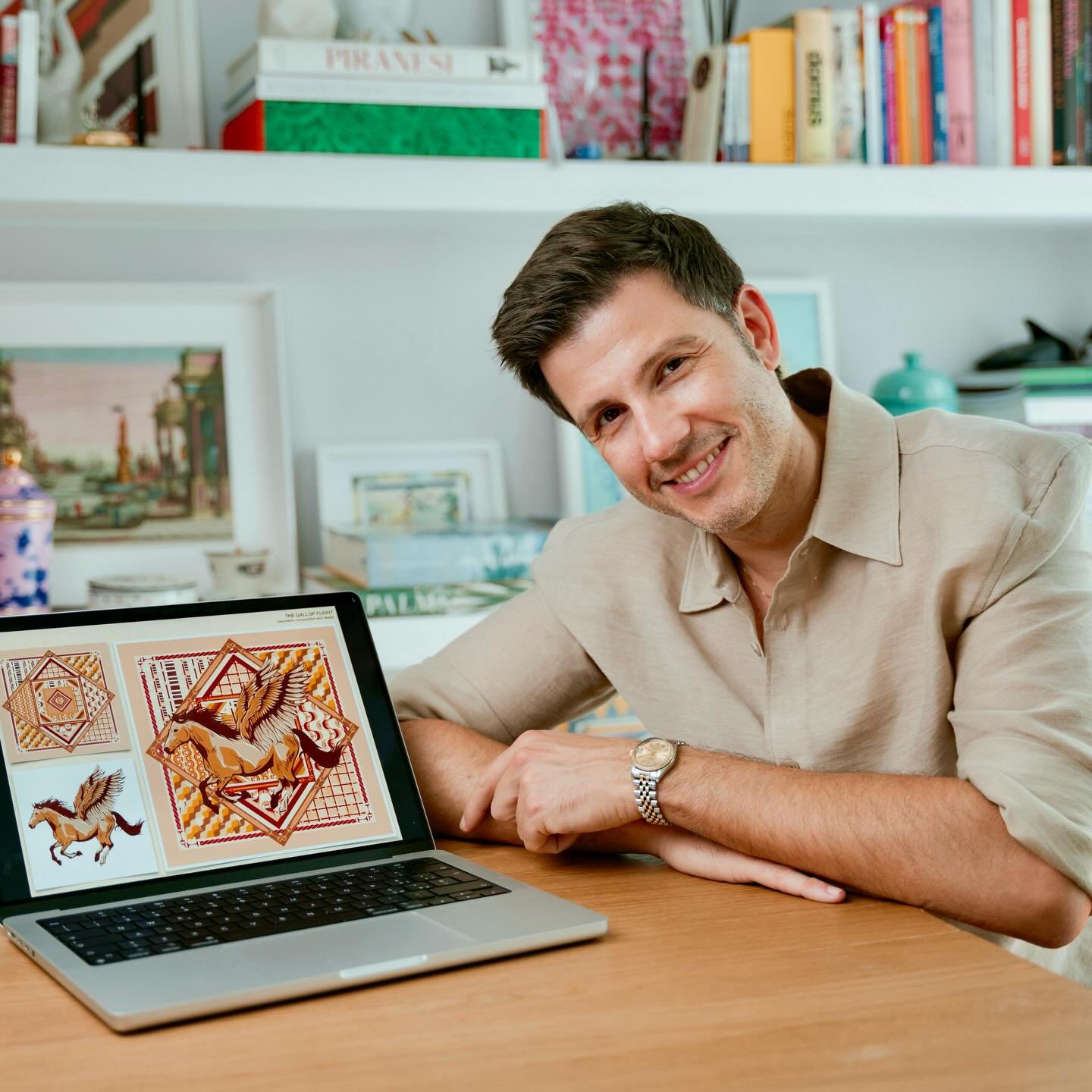 Happy Year of the fire horse 🔥🐎🔥
Here I am with one of my latest design &mdash; a winged horse in full motion, framed by bold geometries and layered patterns developed for #niolife 
A graphic tribute to strength, speed and freedom.
Swipe to explor