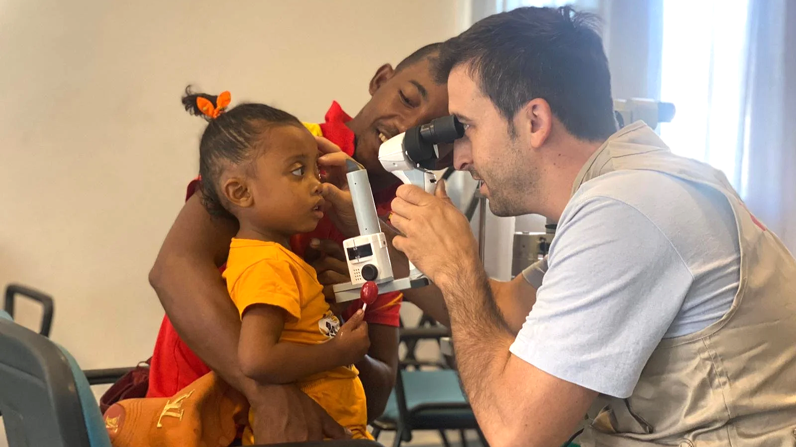 Mahajanga I, primera toma de contacto para instaurar un futuro proyecto de asistencia oftalmológica en la capital africana