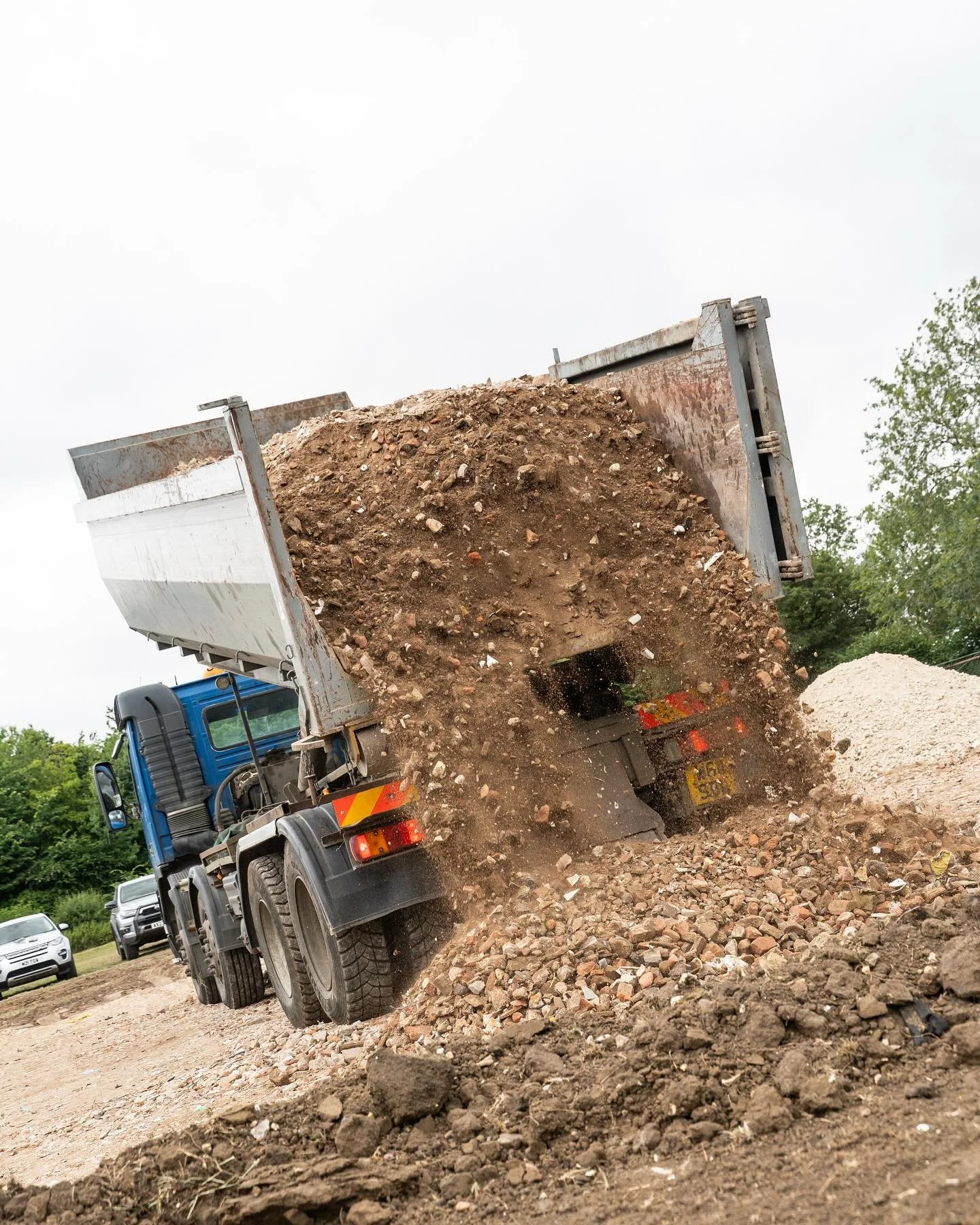 Groundworks underway near Earl Soham 
Digger on site, hardcore delivered and rolled &mdash; foundations being laid for what&rsquo;s to come!

#framlingham #suffolk #groundworks #foundations #construction #roller #kubota #digger #excavator #tipping #h