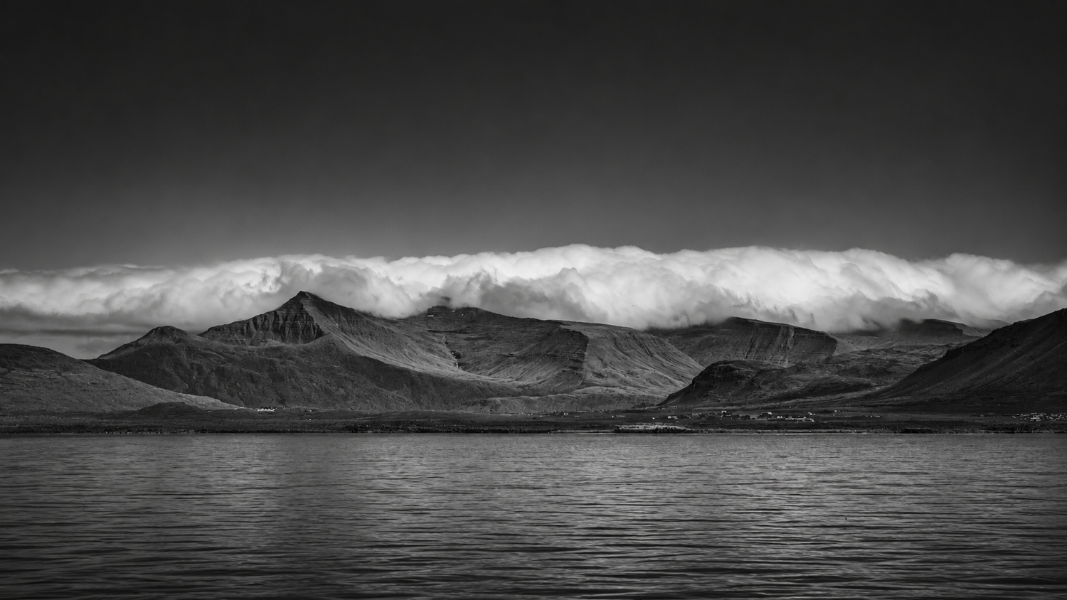 jih+art++bw.++summer+2026+.png.webp