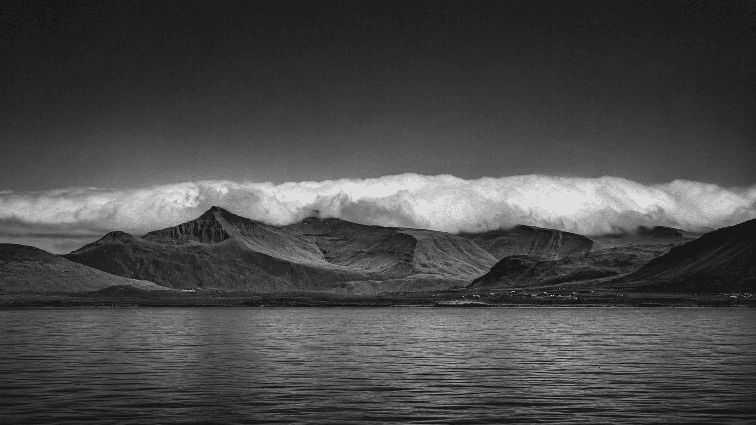 jih+art++bw.++summer+2026+.png.webp