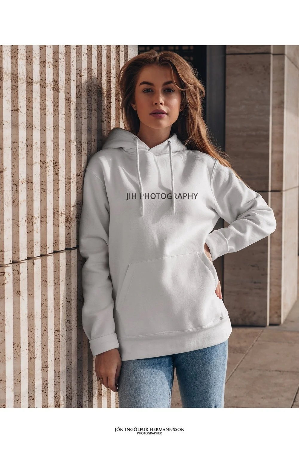 sized to 10001hoodiegirl_f.jpg