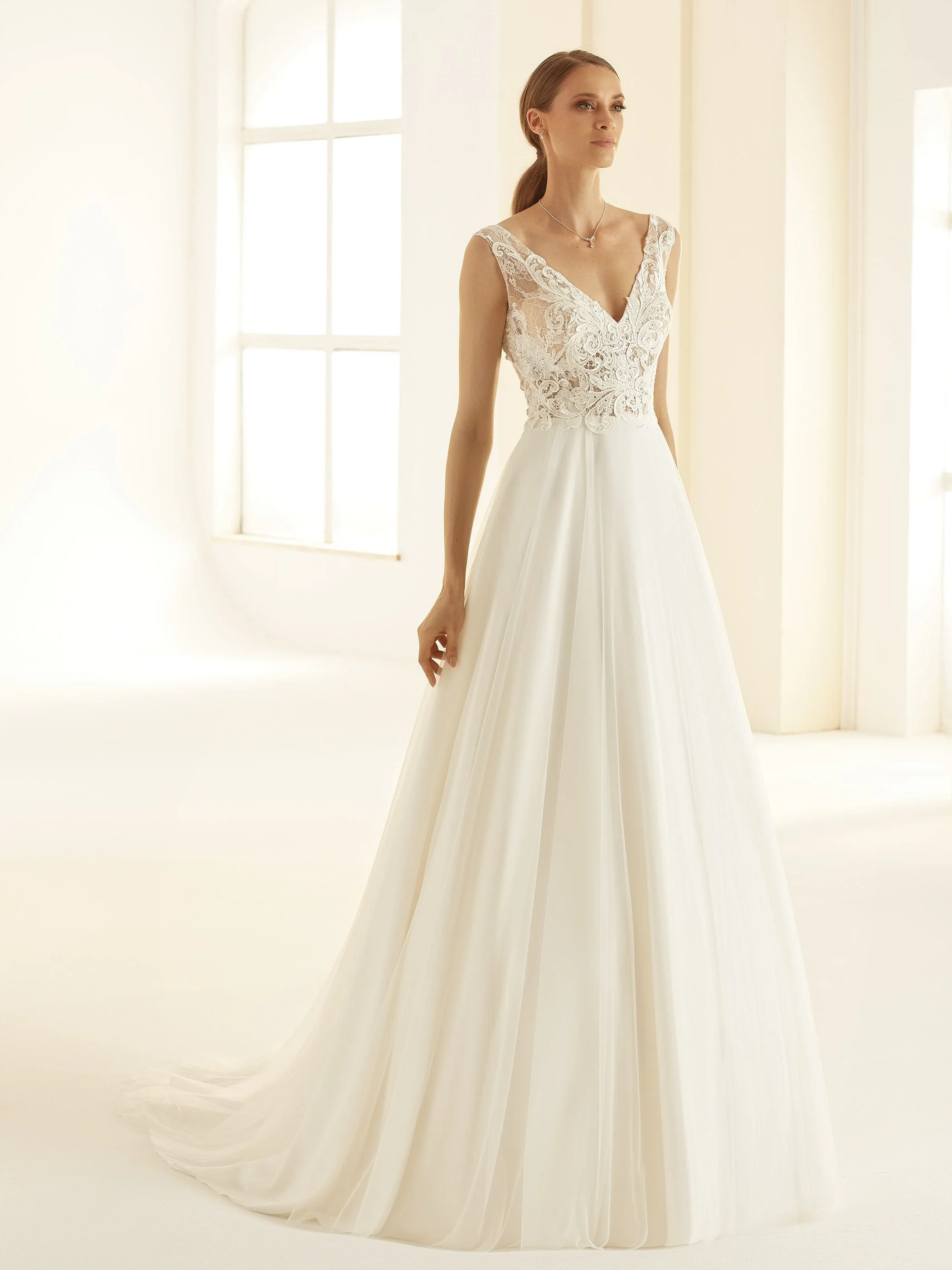 bianco-evento-bridal-dress-preciosa-_1__1_1.jpg