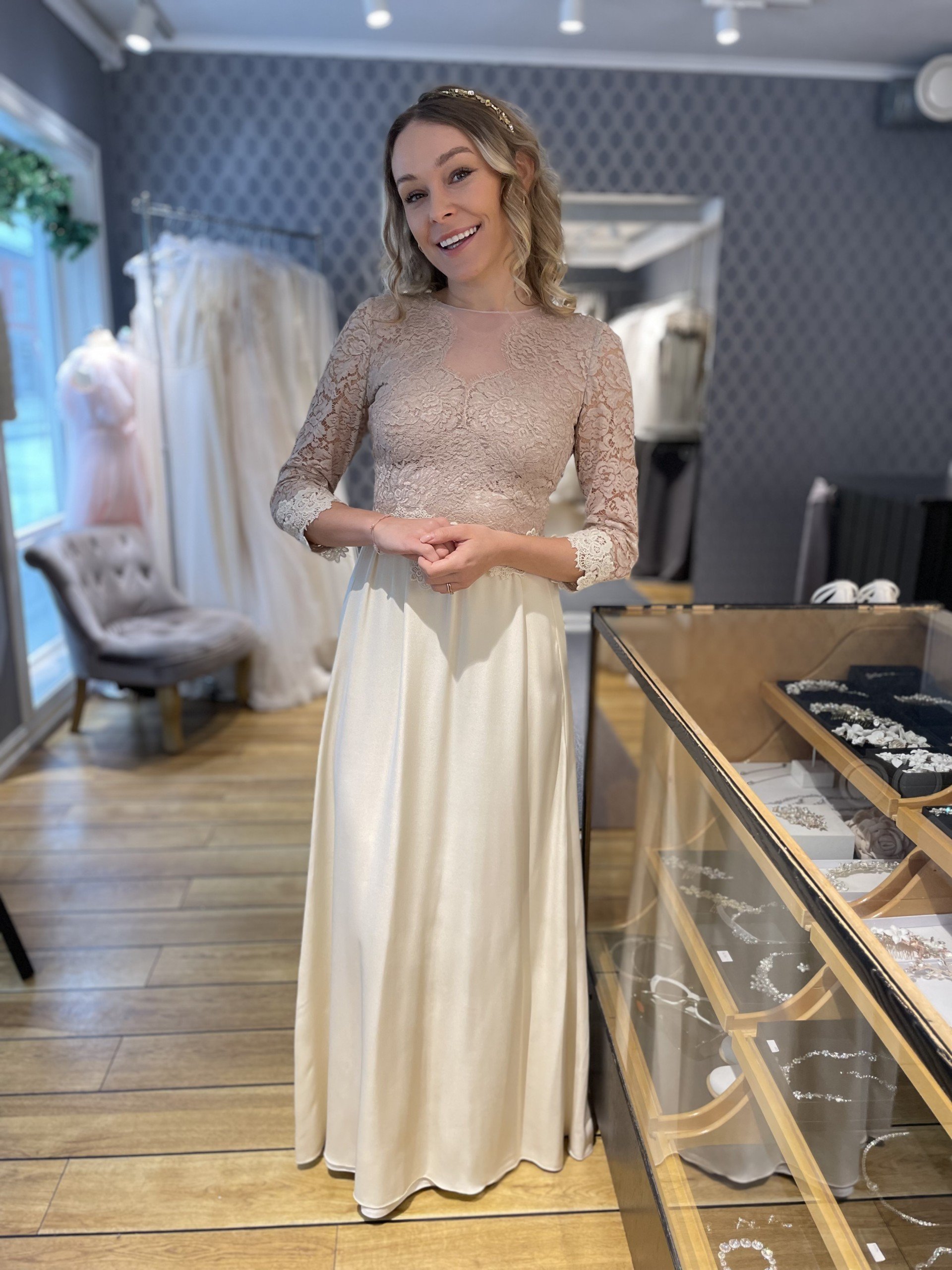 Beige brudekjole Elisabeth050823.jpg