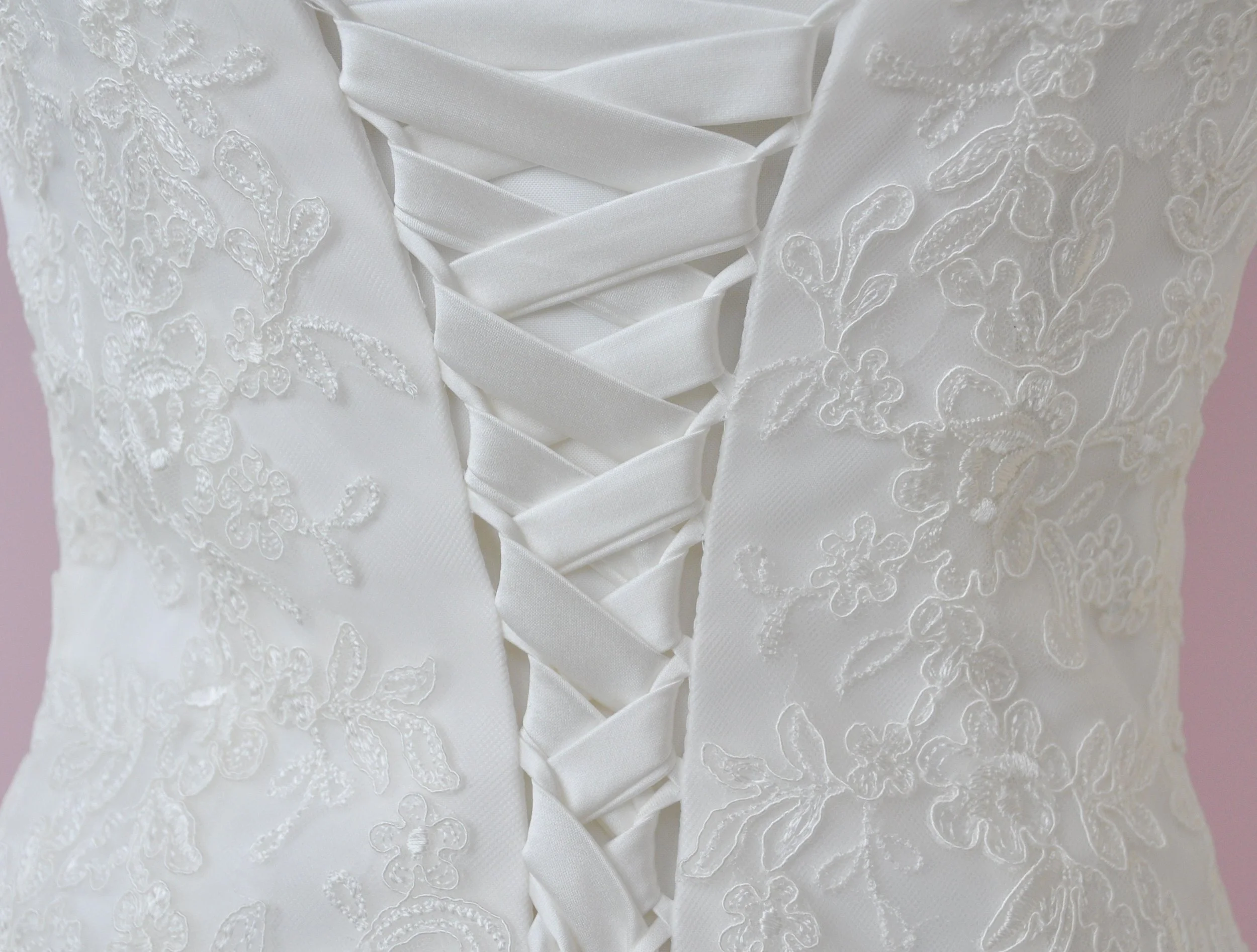 Snøring til brudekjole