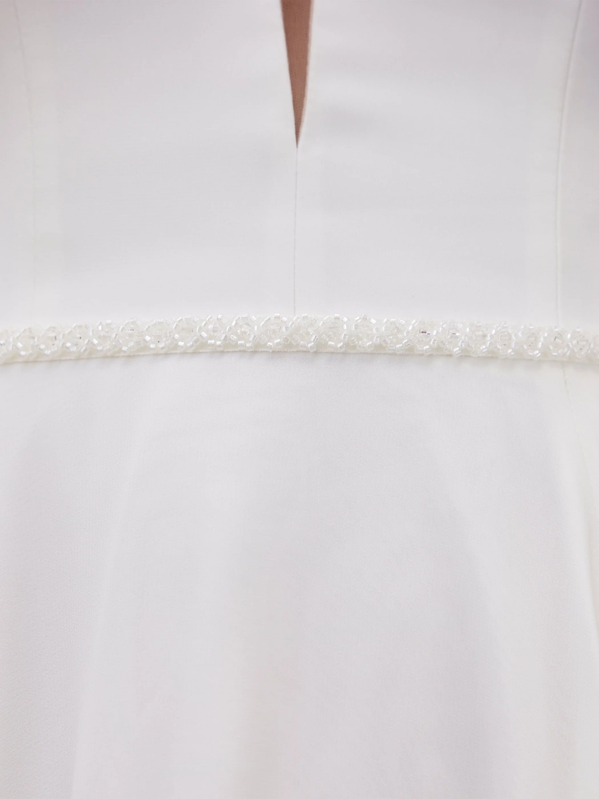 pa171 smalt belte med perler.jpg