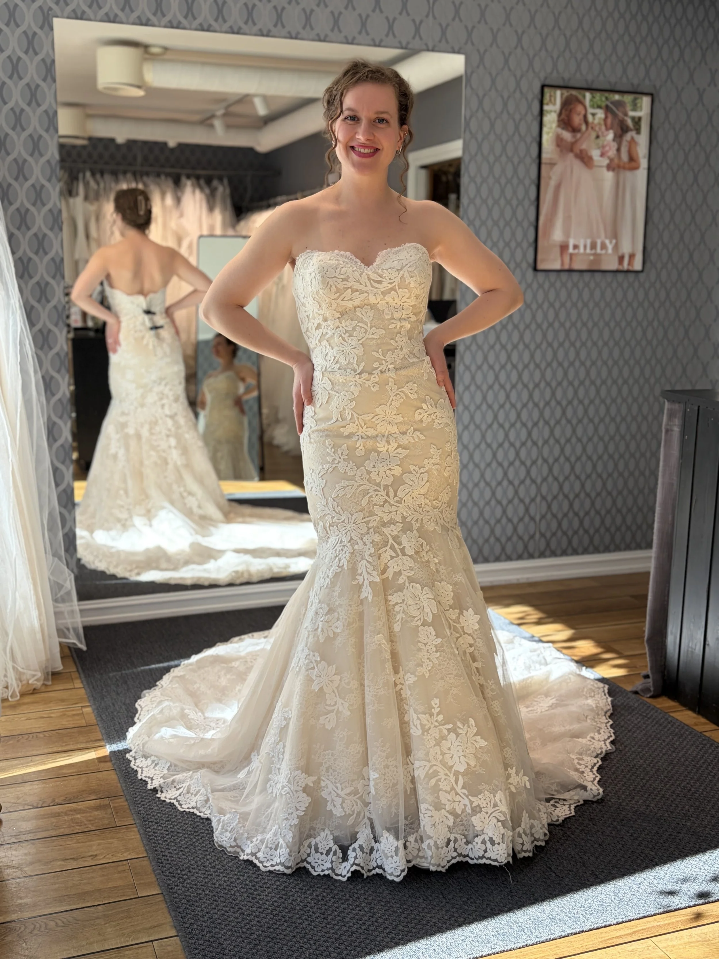 Vakker brukt havfrue brudekjole i fargen nude