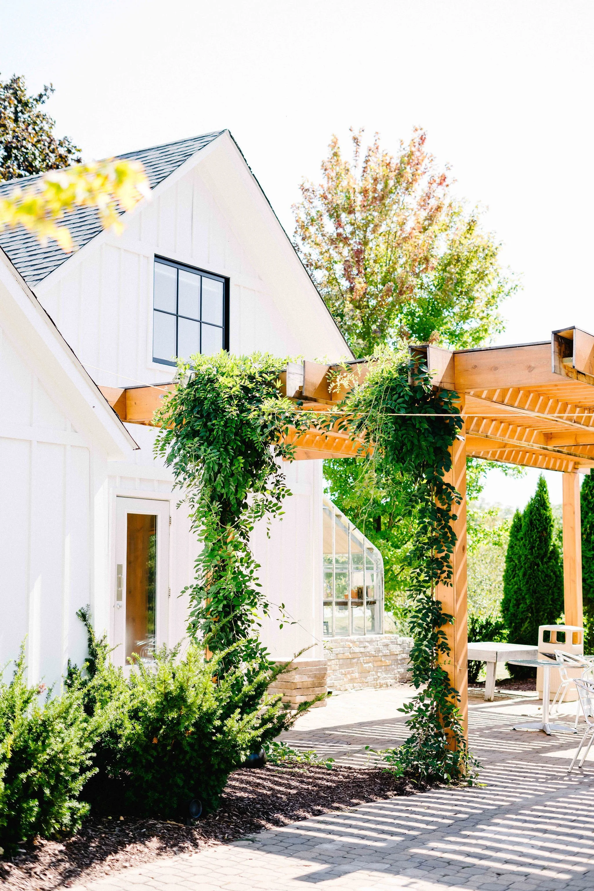 Lake Geneva Wedding Photographers-Boxed and Burlap Wedding-Delavan-1
