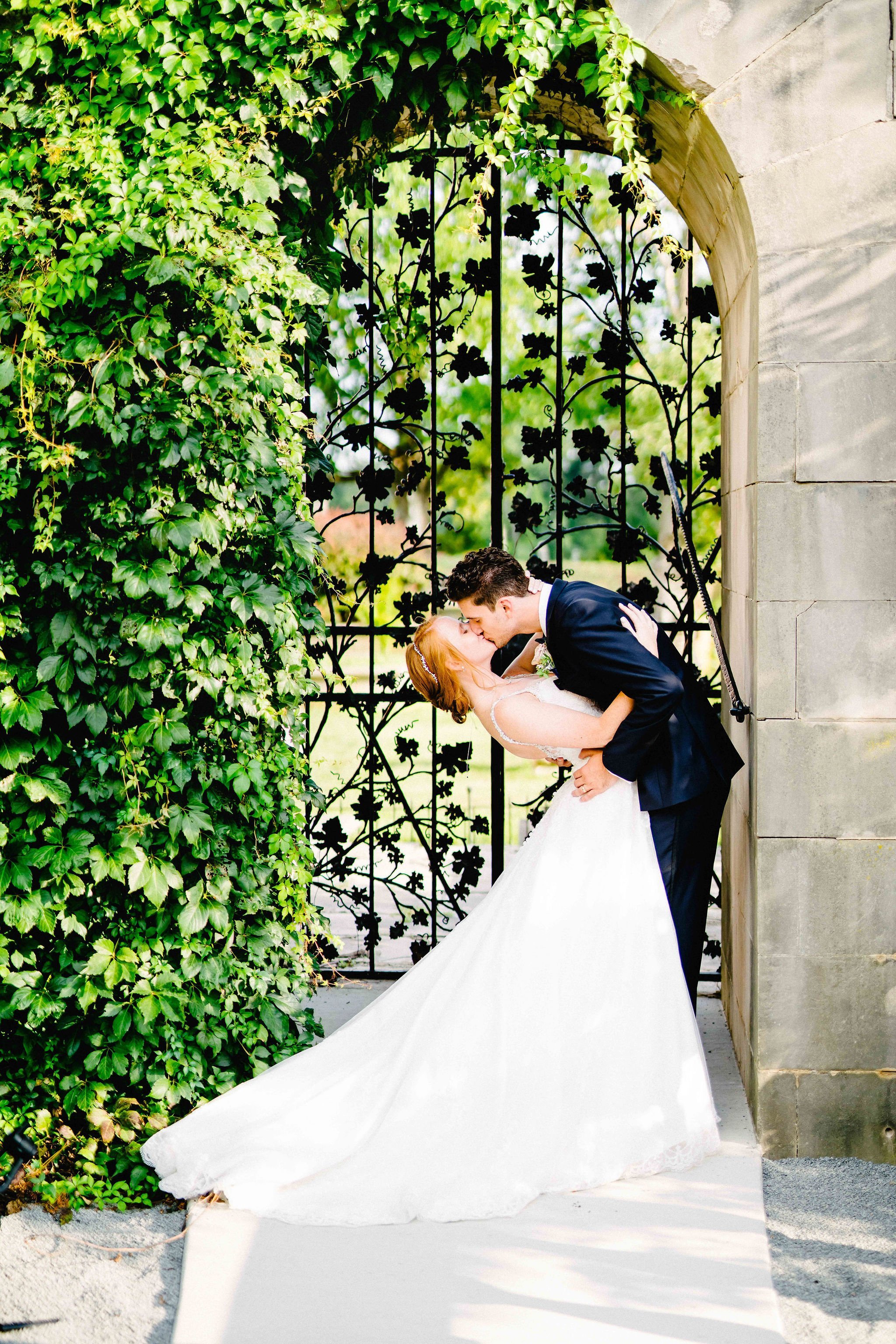 Lake-Geneva-Wedding-Photographers-Cuneo-Mansion-wedding-22