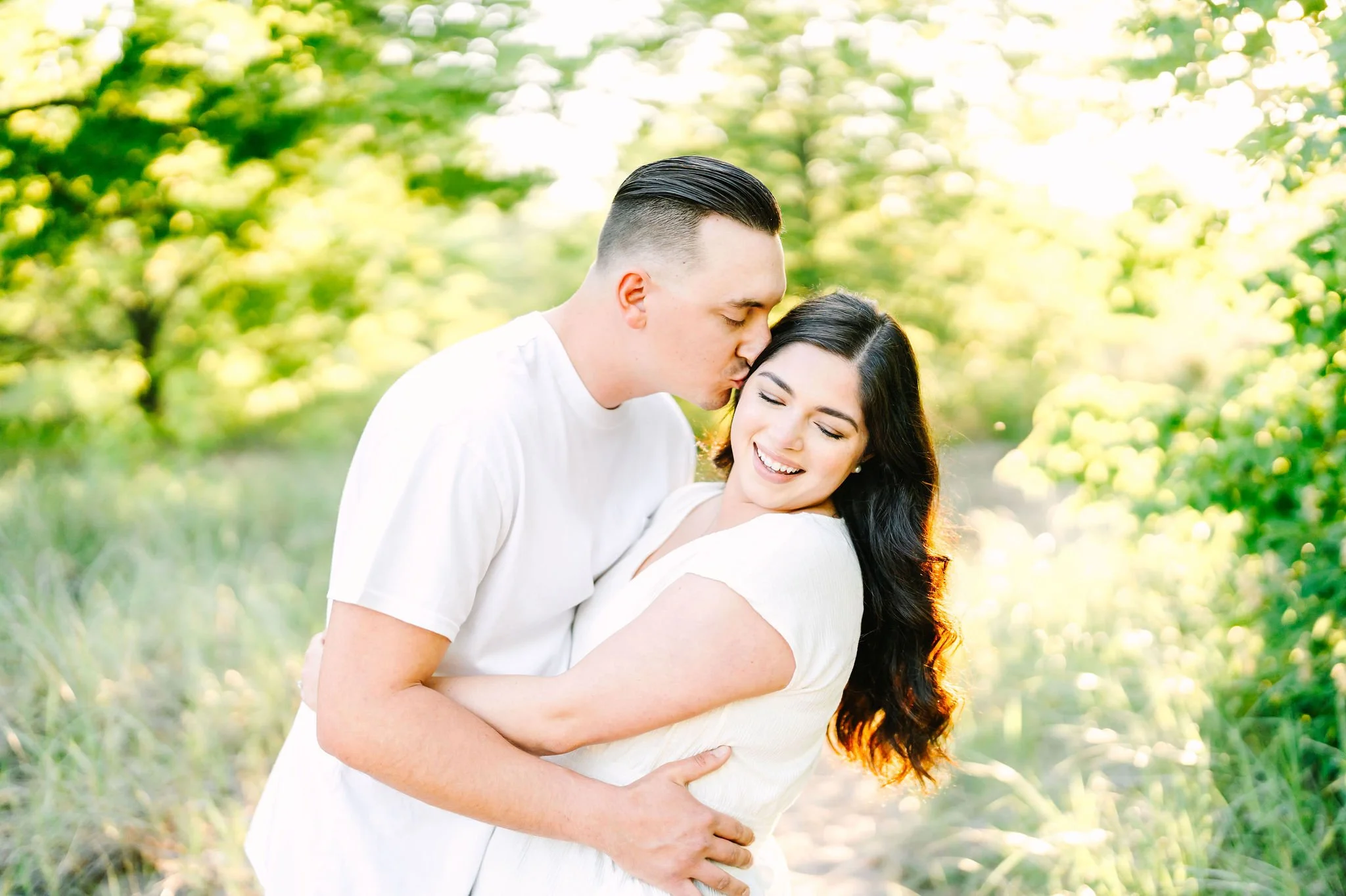 lake-geneva-wedding-photographers-Gillson-beach-engagement-session-J&amp;M-2