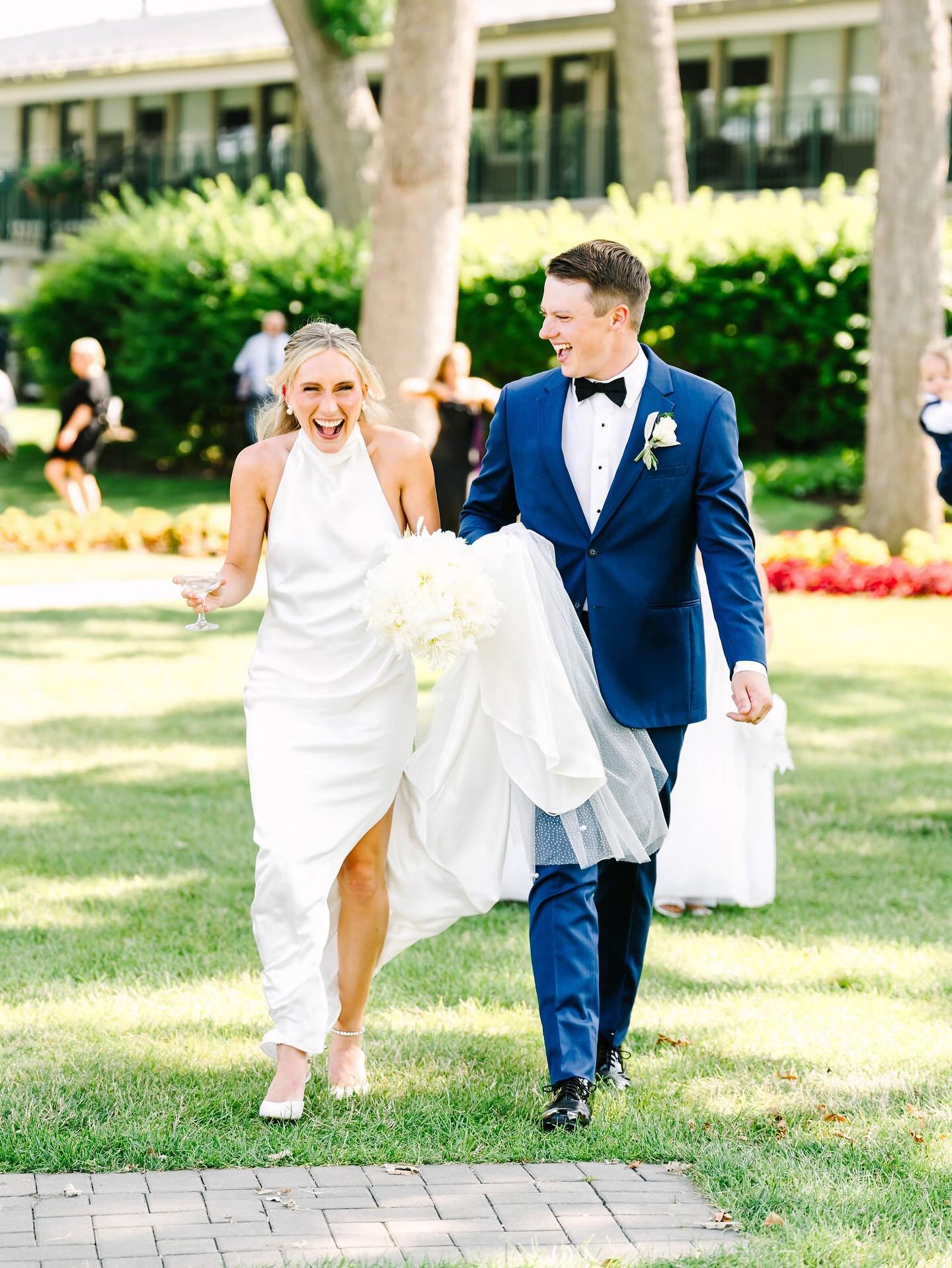 So excited to be shooting at one of our favorite venues this weekend! @abbeyresort is truly like home away from home. Lucky to get to capture so much love and laughter there each year! Also, could Libby and Brett&rsquo;s smiles be any more radiant?!

