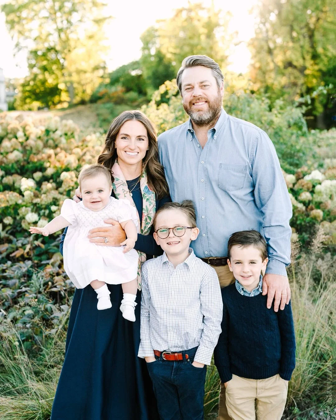 The lovely Wolff Family 🥰 
I absolutely love getting to meet new families! I cannot remember a more beautiful October and yesterday&rsquo;s glow truly showed off for us. This sweet family of five came ready to play and it was one of those sessions t