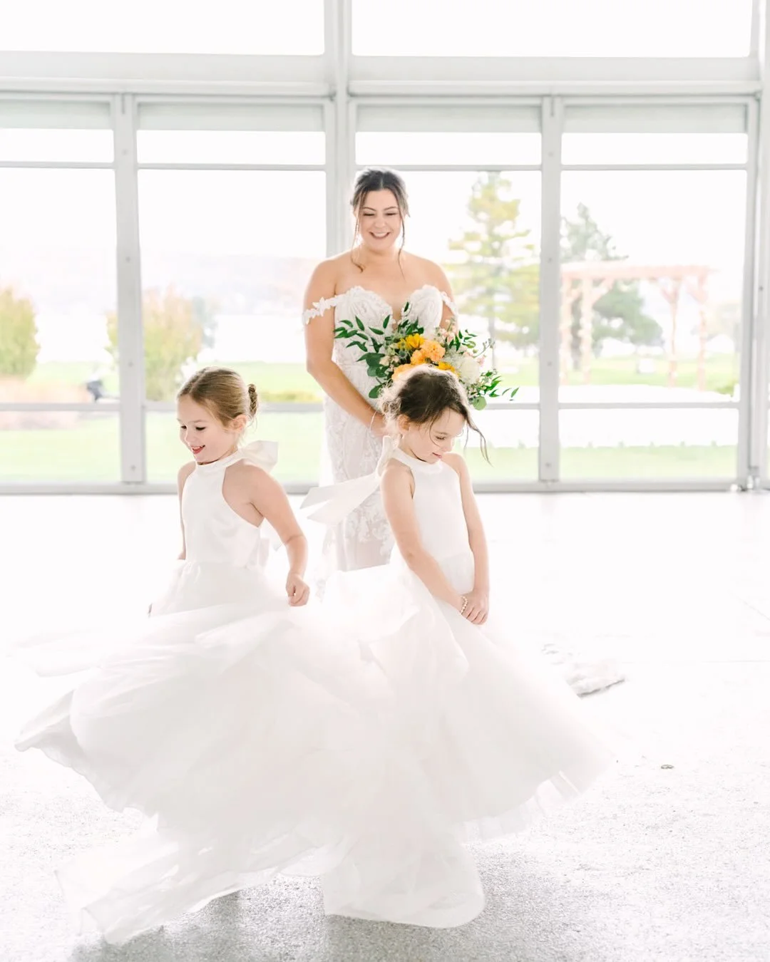 Christina &amp; Peter 
10 . 25 . 25 

The most beautiful rainy day that&rsquo;s giving the most romantic autumn vibes. 🍂  What an absolute honor to capture and spend the day with these two kind souls. Christina &amp; Peter were so relaxed and let Mo
