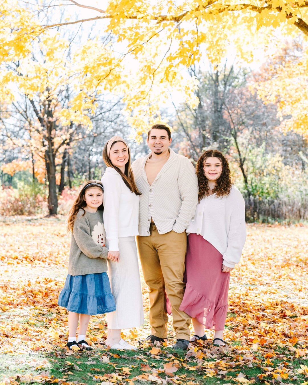 Having each other is everything we need 🥰 Thankful to see and love these beautiful faces every single day. What a privilege it is to have these sweet souls by my side and do life together. Happy Thanksgiving!