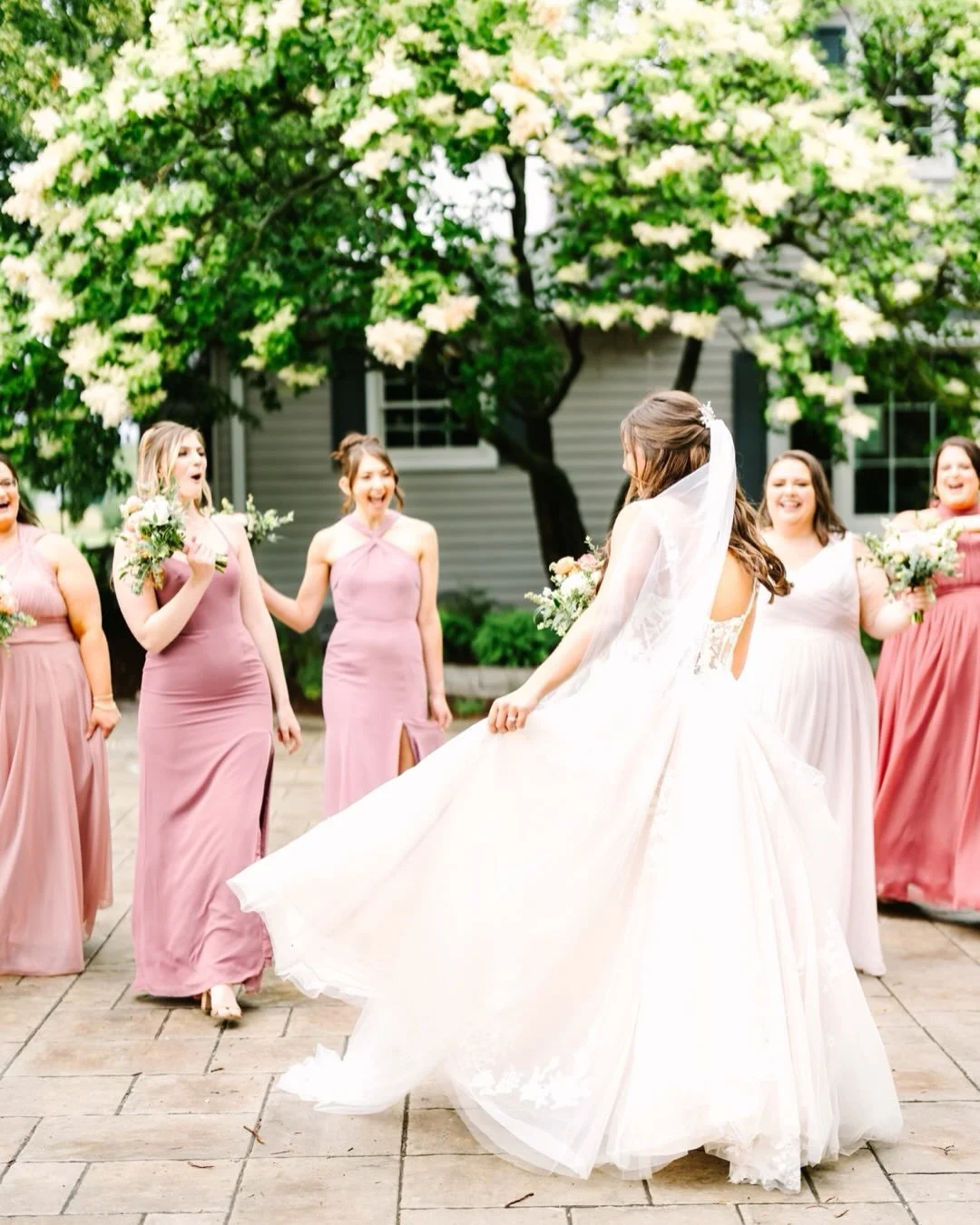 We love having a job where it&rsquo;s always Valentine&rsquo;s Day. 

@lilypotsevents 
@1841farmsandvineyard 
@luxe_lg 
@tristans32 
@kaitlyn.steiner020