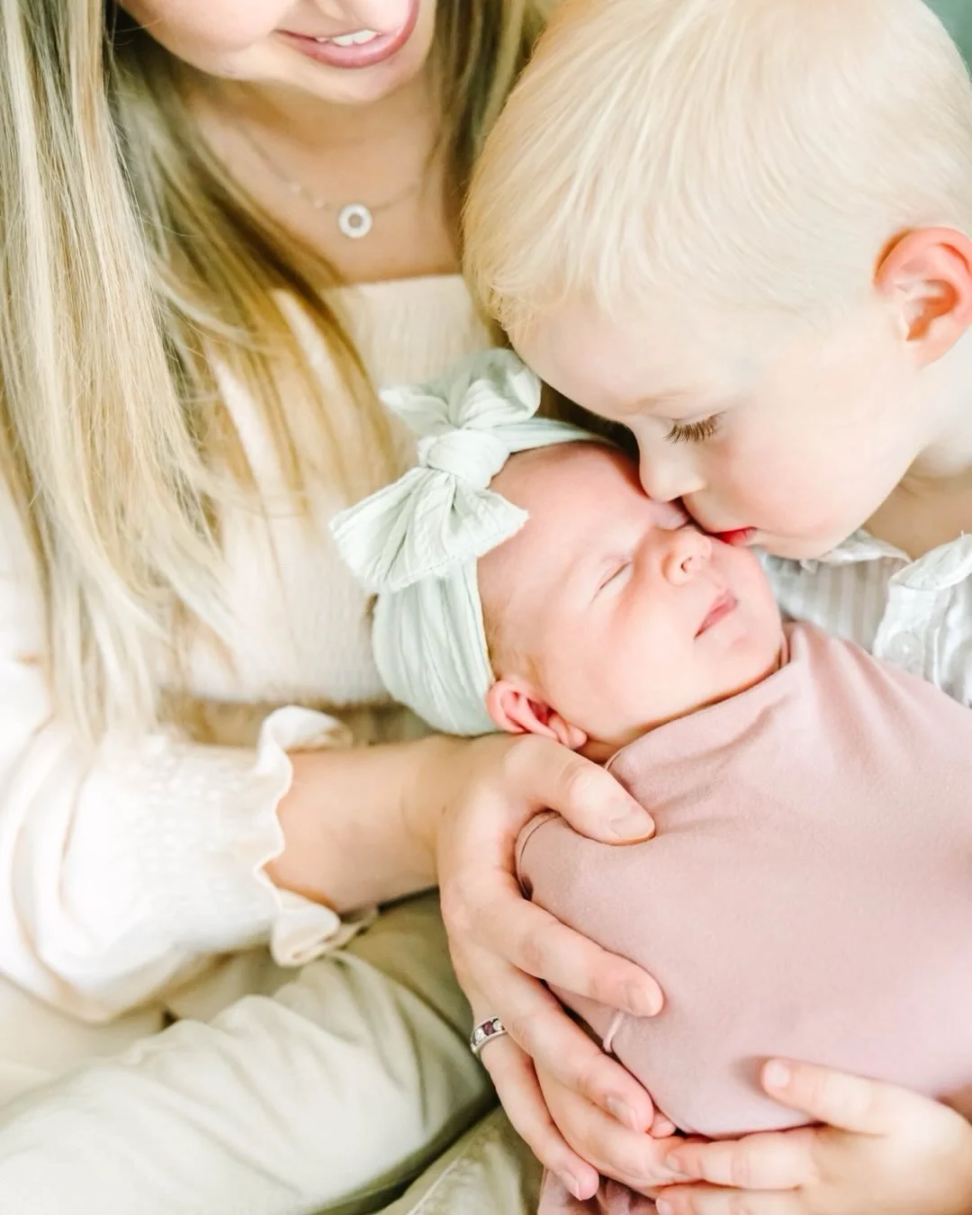 Something I&rsquo;ve come to love so much are infant sessions that include older siblings ❤️ Coming from experience in our own household, I know that bringing home Baby #2, or more is a beautiful season, but it&rsquo;s also a massive shift and transi