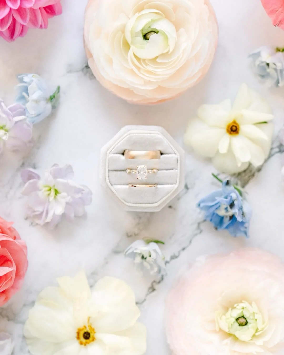 The way these florals filled every single part of this day🥰

@andriannadren 
@abbeyresort 
@graceful_events_weddings 
@gracefuleventsgabriella 
@igotaflowergirl 
@rosiehunterartistry 
@luxe_lg