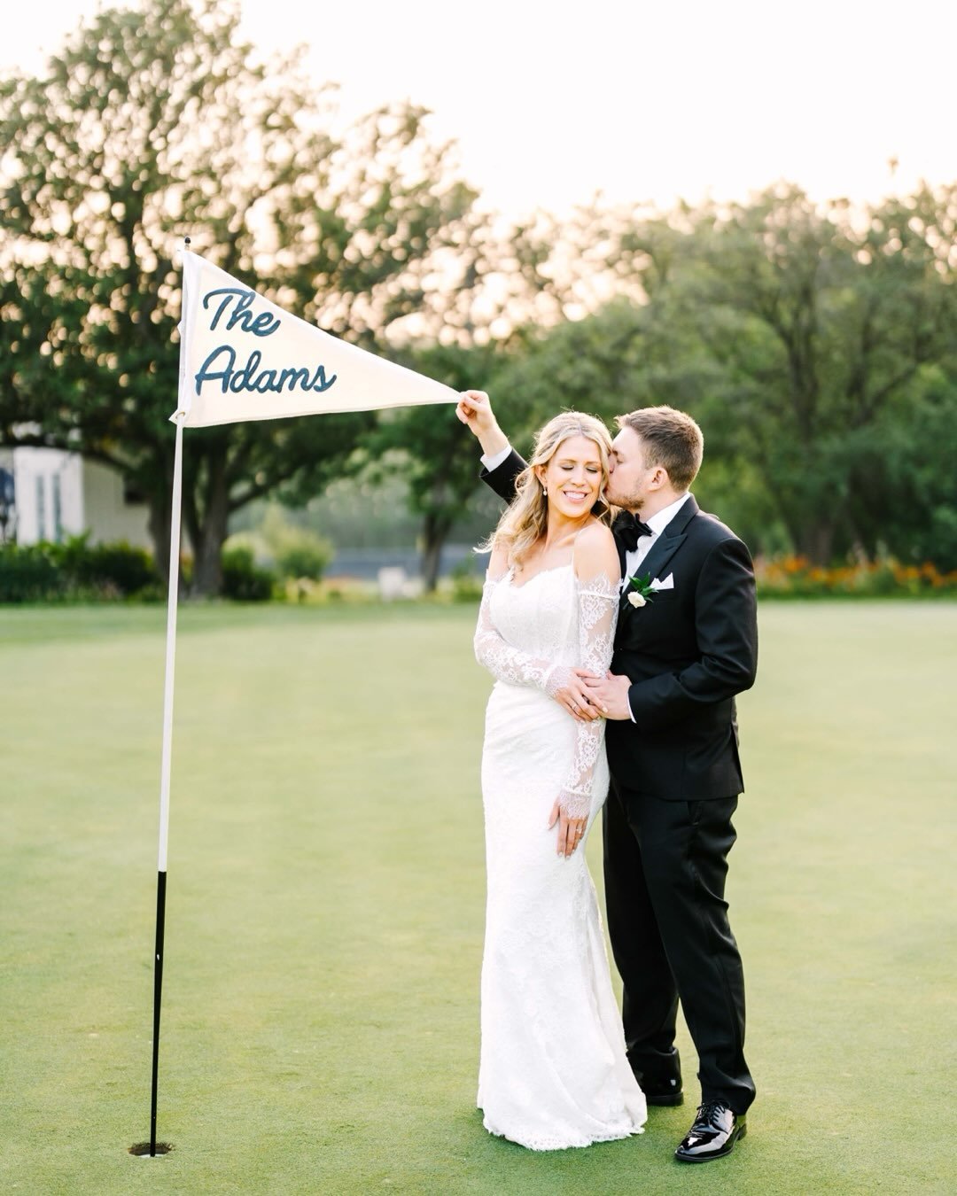 Katie &amp; Damian Part II 

There is nothing like golden hour/sunset photos to cap off a wedding day. Katie &amp; Damian&rsquo;s gorgeous reception space at @itascacountryclub was a dream to capture, but taking these two out for their last 10 minute
