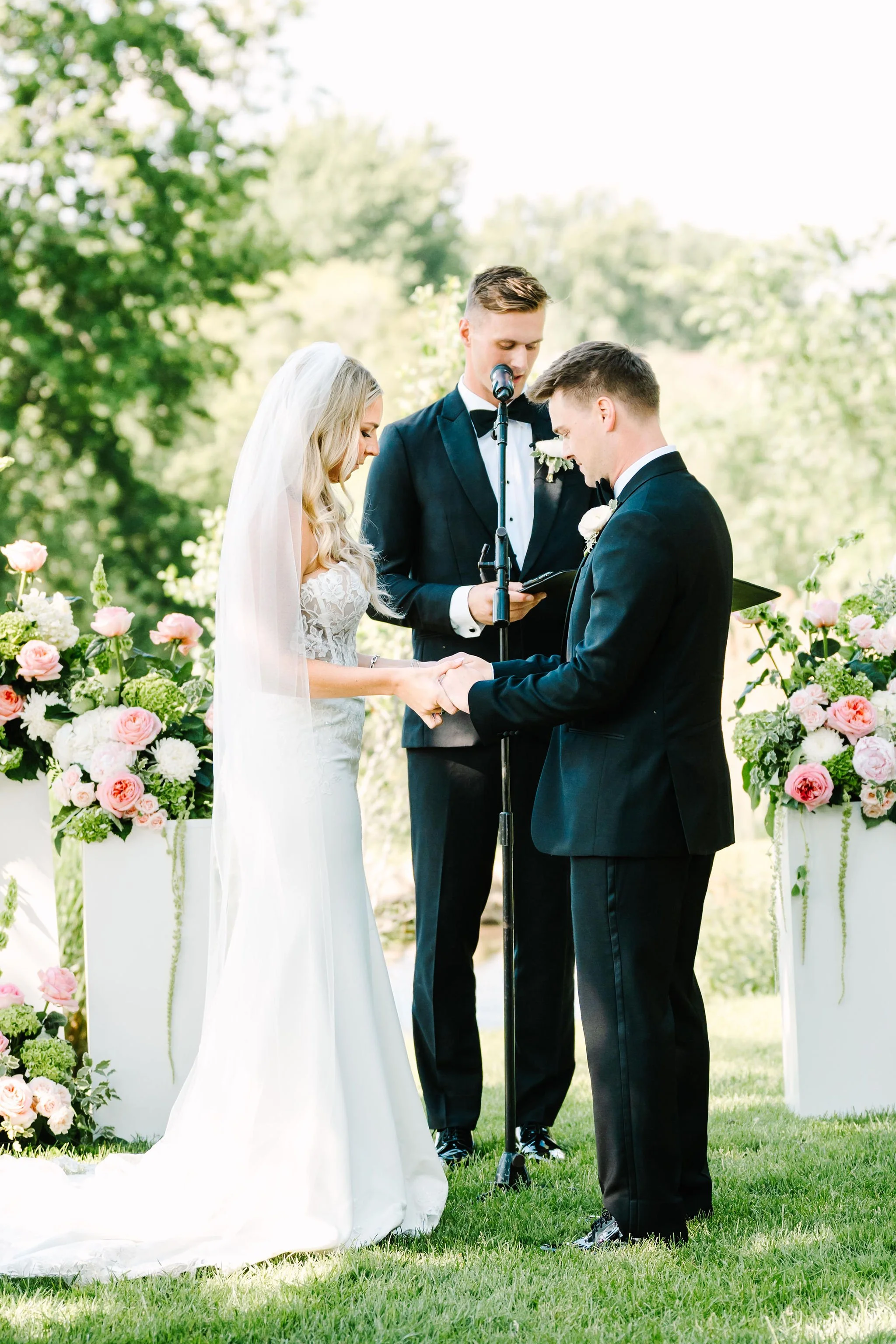 Hailey&Griffn-Ceremony-100.jpg