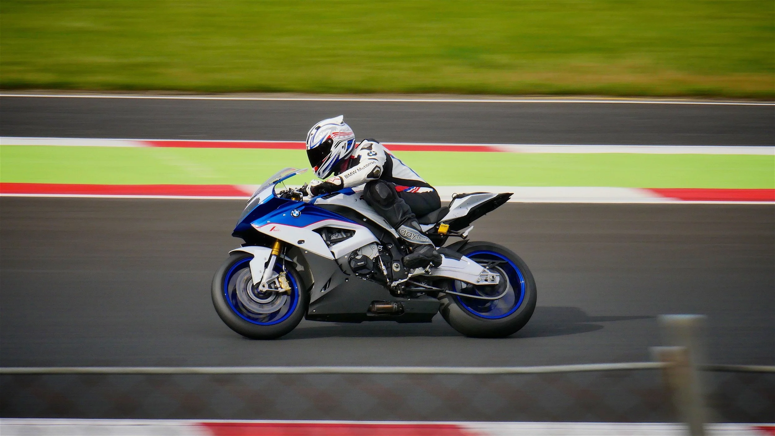 Alex Cossey Photograph - Sport 083.jpg