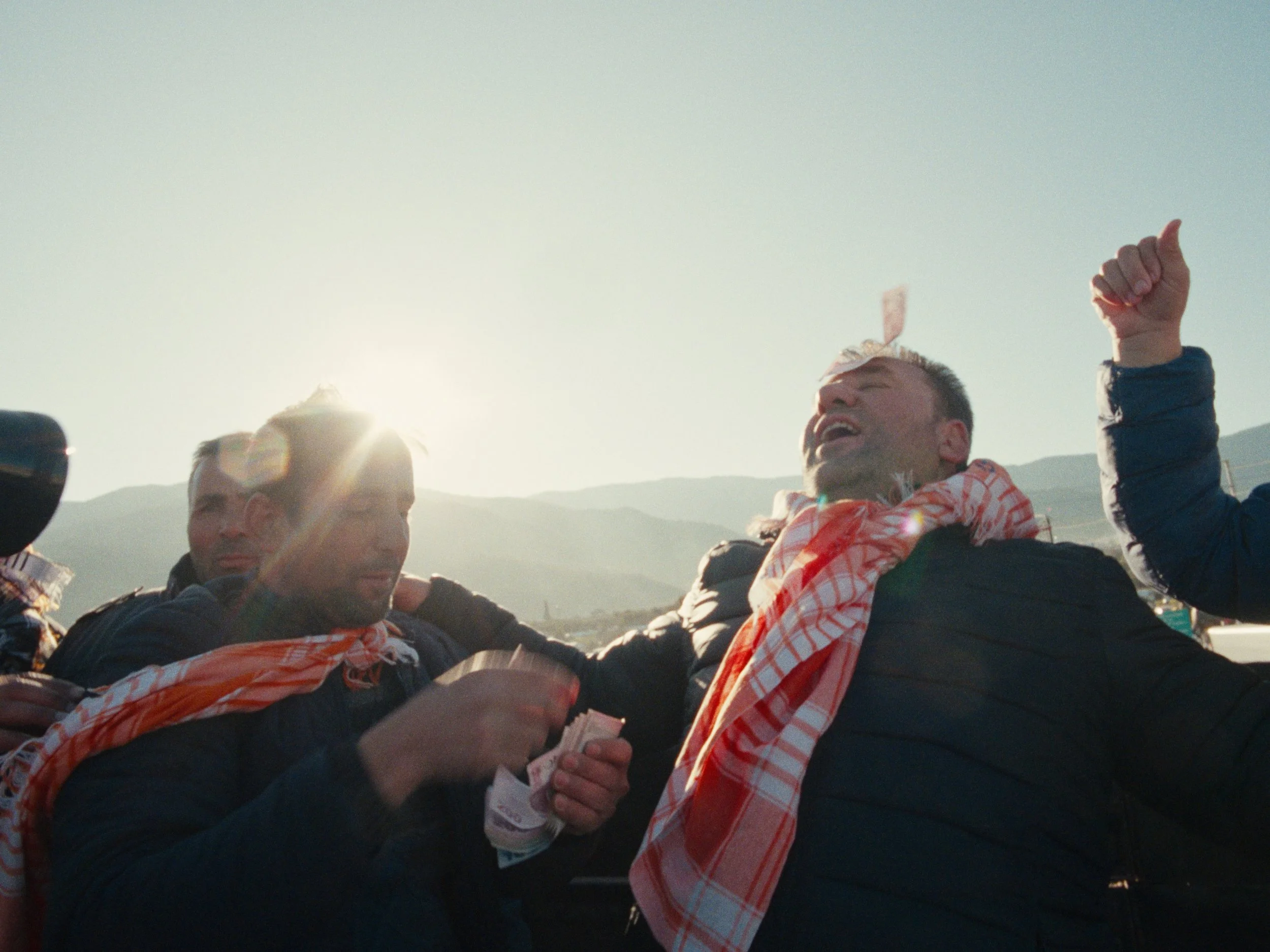 PICLOCK + COLO EN_01_09_02_14.jpg