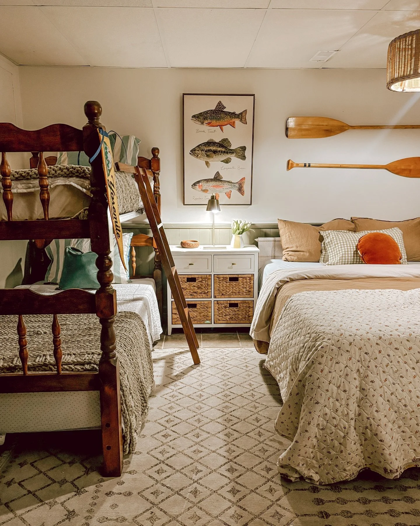 I’m calling this installation The Lake House.
The spare room had kind of become a dumping ground (as they do) since we don’t often have overnight guests, but with family visiting from Ottawa this weekend, it was the perfect excuse to gi