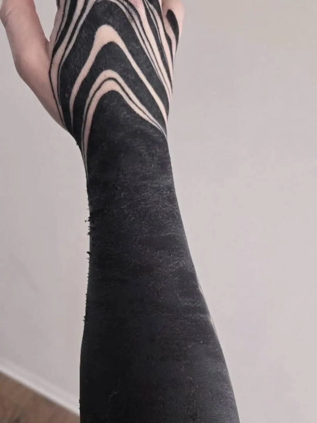 Day 4 of healing 🤌⚫️

.
Client Photo 🔥🙏
.
Booking for November-December-January in NYC and Staten Island
.
.
.
.
.
.
.
.
.
.
.
Take care of your tattoo, eat good, listen to your body. I did my part, now your body has to do its part and you also ha