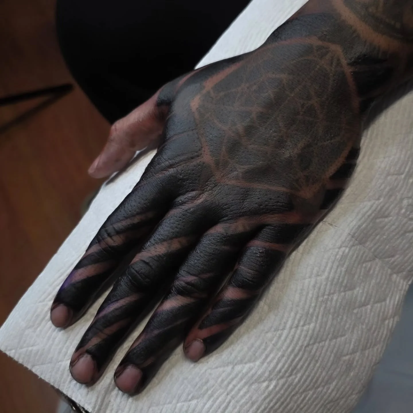 Swipes
.
Booking for November-December-January in NYC and Staten Island
.
.
.
.
.
.
.
.
.
.
.
Take care of your tattoo, eat good, listen to your body. I did my part, now your body has to do its part and you also have to do yours.🔥
.
.
.
.
.
.
.
Be r