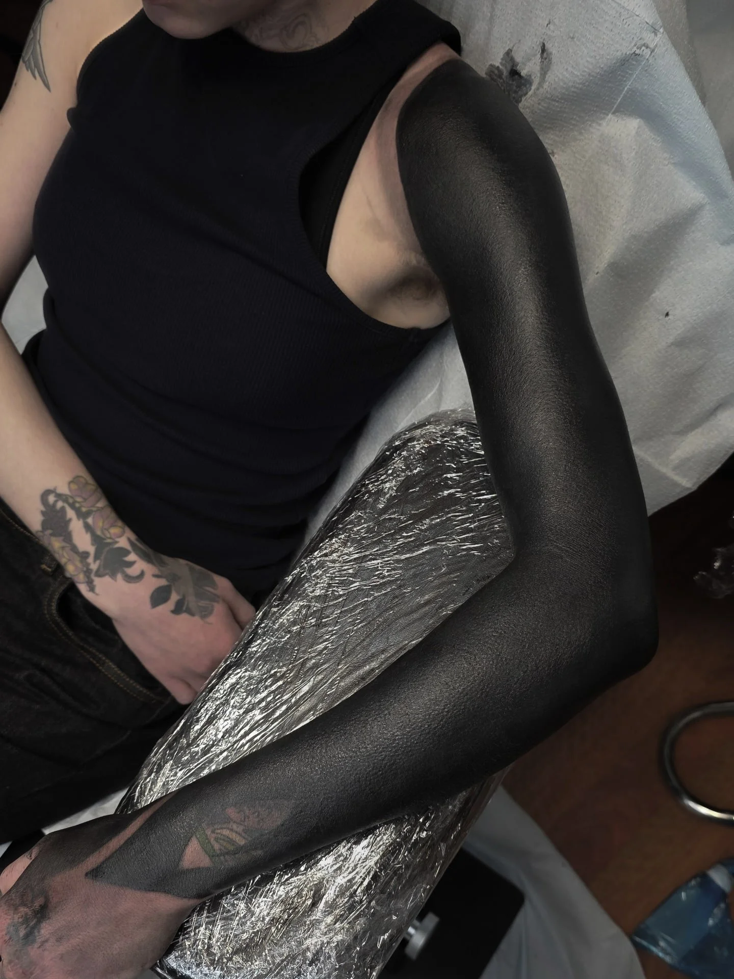 ⚫️⚫️

.
.
.
Booking for December-January-February in NYC and Staten Island
.
.
.
.
Take care of your tattoo, eat good, listen to your body. I did my part, now your body has to do its part and you also have to do yours.🔥
.
Blackwork Tattoo Artist loc