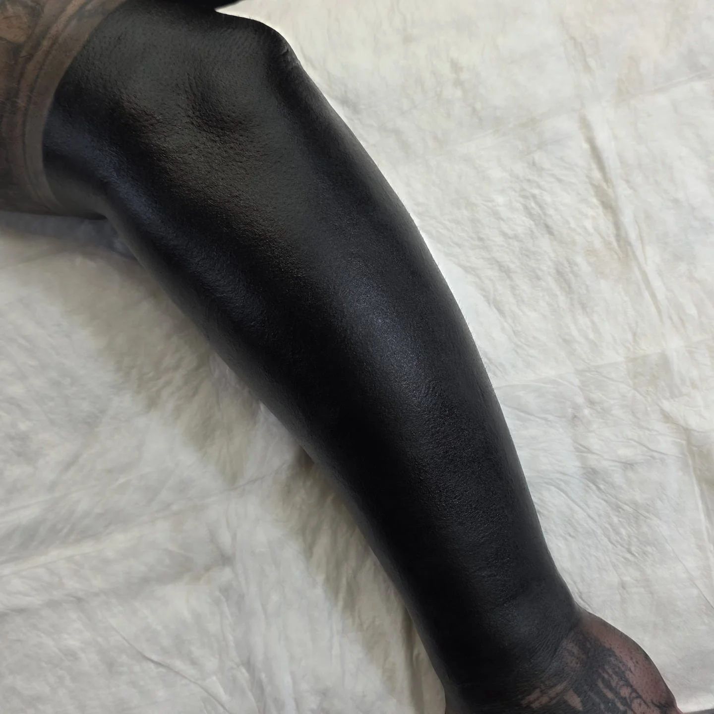 Black Black
.
.

.
.
.
.
.
.
Booking for 2026 in NYC
.
Take care of your tattoo, eat good, listen to your body. I did my part, now your body has to do its part and you also have to do yours.🔥
.
Blackwork Tattoo Artist located in NYC
.
Be respectful 