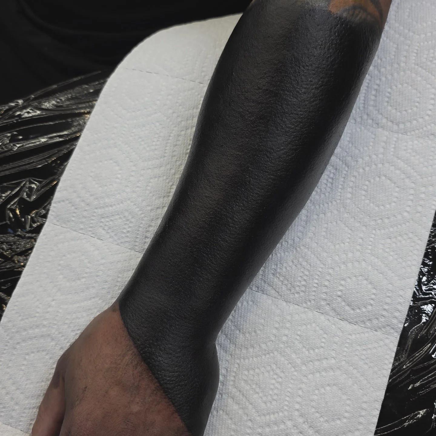 Butter
.
.
.
.
.
.
Booking for 2026 in NYC
.
Take care of your tattoo, eat good, listen to your body. I did my part, now your body has to do its part and you also have to do yours.🔥
.
Blackwork Tattoo Artist located in NYC
.
Be respectful or get blo