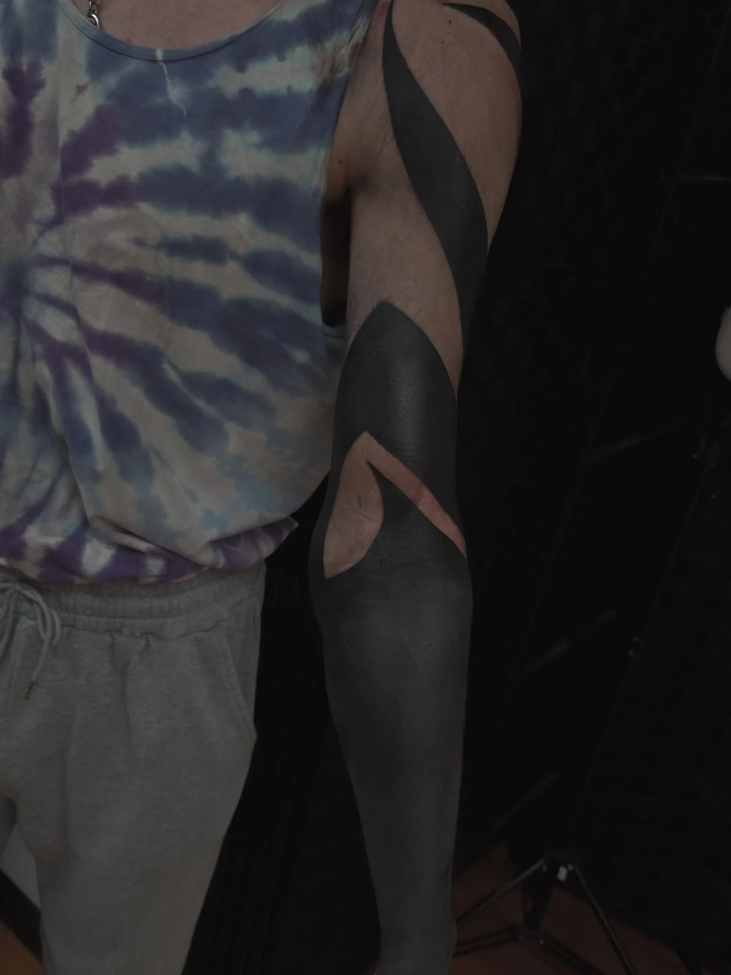 Lower healed about 2 years almost.
.
.
.
.
.
.
Booking for 2026 in NYC.
.
Take care of your tattoo, eat good, listen to your body. I did my part, now your body has to do its part and you also have to do yours.🔥
.
Blackwork Tattoo Artist located in N