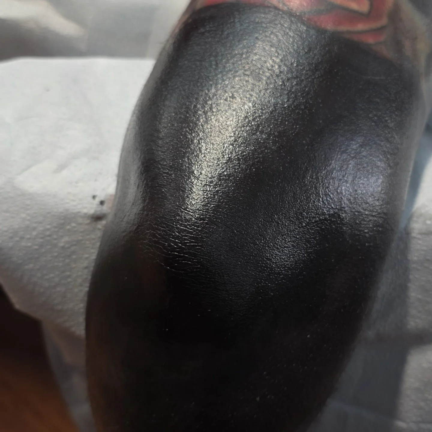 Swellbow
.
.
.
.
.
.
.
.
Booking for 2026 in NYC.
.
Take care of your tattoo, eat good, listen to your body. I did my part, now your body has to do its part and you also have to do yours.🔥
.
Blackwork Tattoo Artist located in NYC
.
Be respectful or 